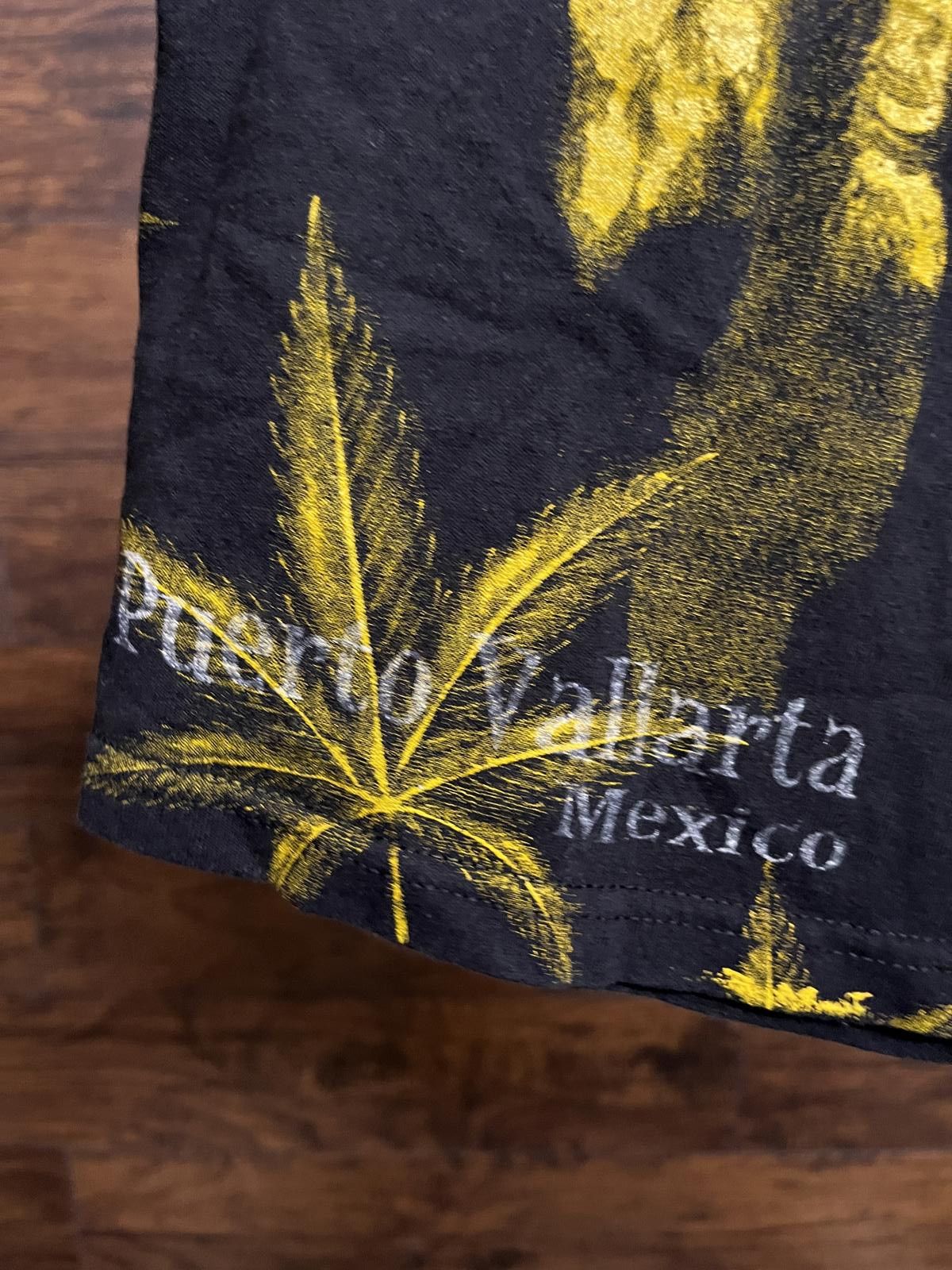 Designer Marijuana Rasta Lion Dreadlocks T-shirt - 2 Sided Tee XL Size US XL / EU 56 / 4 - 5 Thumbnail