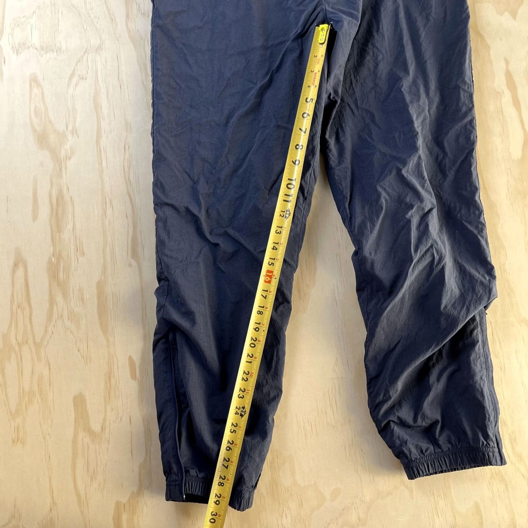 Reebok VINTAGE Reebok Track Pants Mens M Blue Nylon Lined Zip Cuff Athletic Size US 31 - 6 Thumbnail
