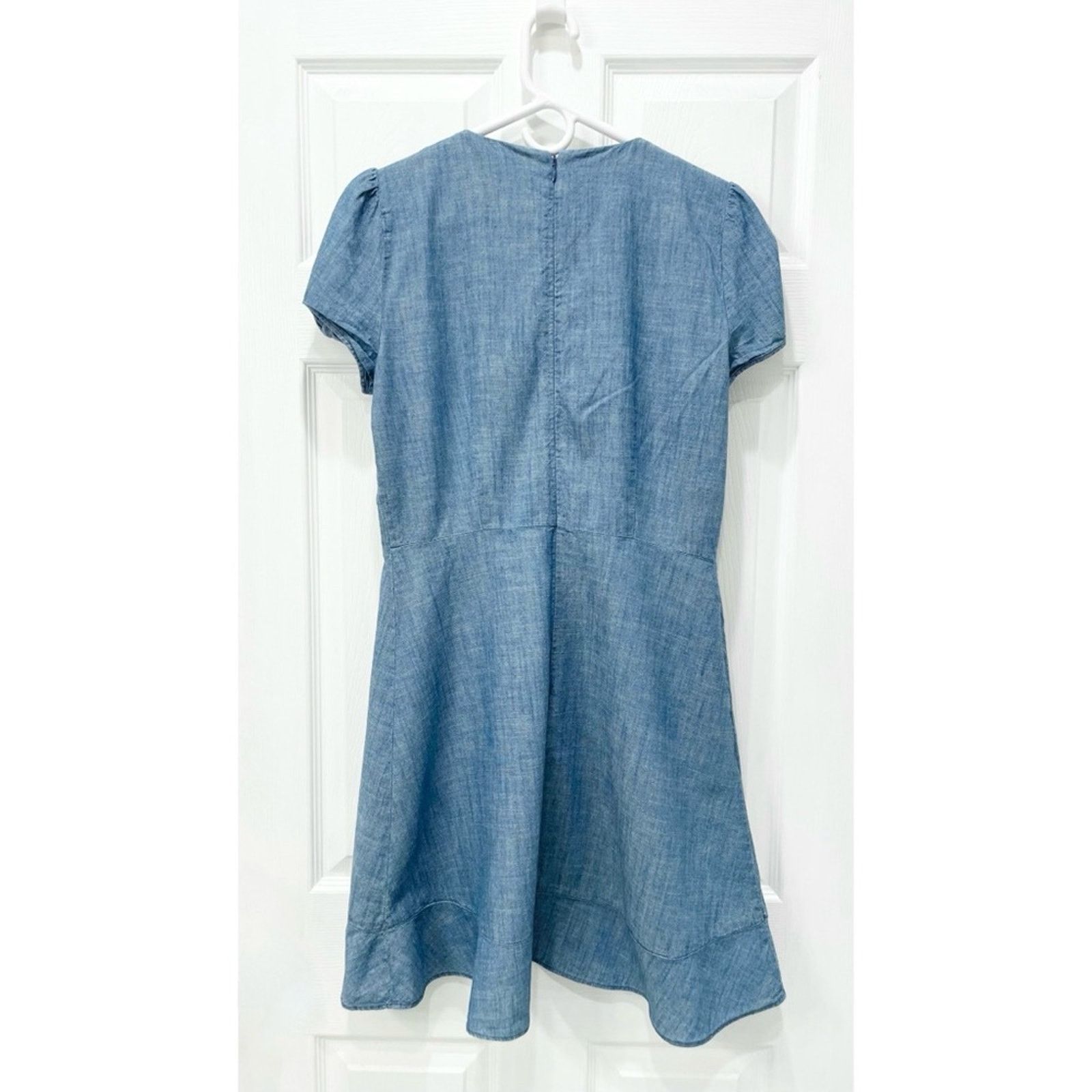 J.Crew J. Crew Chambray Faux-Wrap Dress Size M / US 6-8 / IT 42-44 - 2 Thumbnail