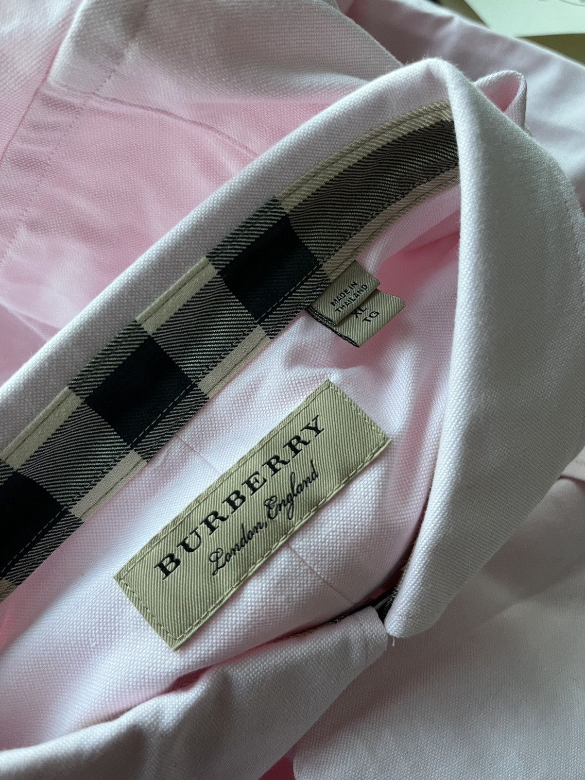 Burberry Sold out Brand New Classic Burberry Check Logo Dressy Shirt Size US L / EU 52-54 / 3 - 2 Thumbnail