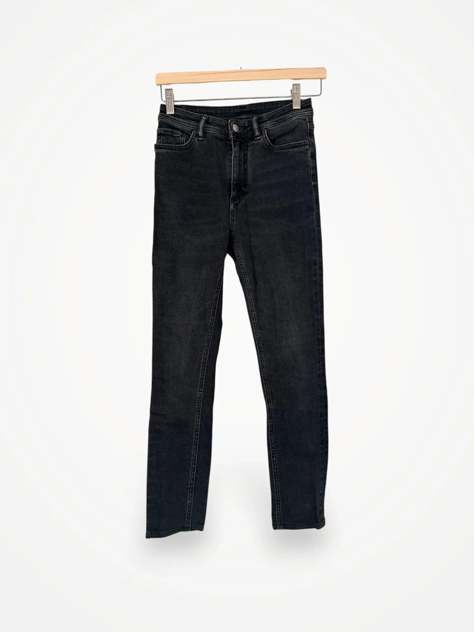 Acne Studios Acne Studios Peg Used Blk Jeans Size 25" / US 0 / IT 36 - 1 Thumbnail