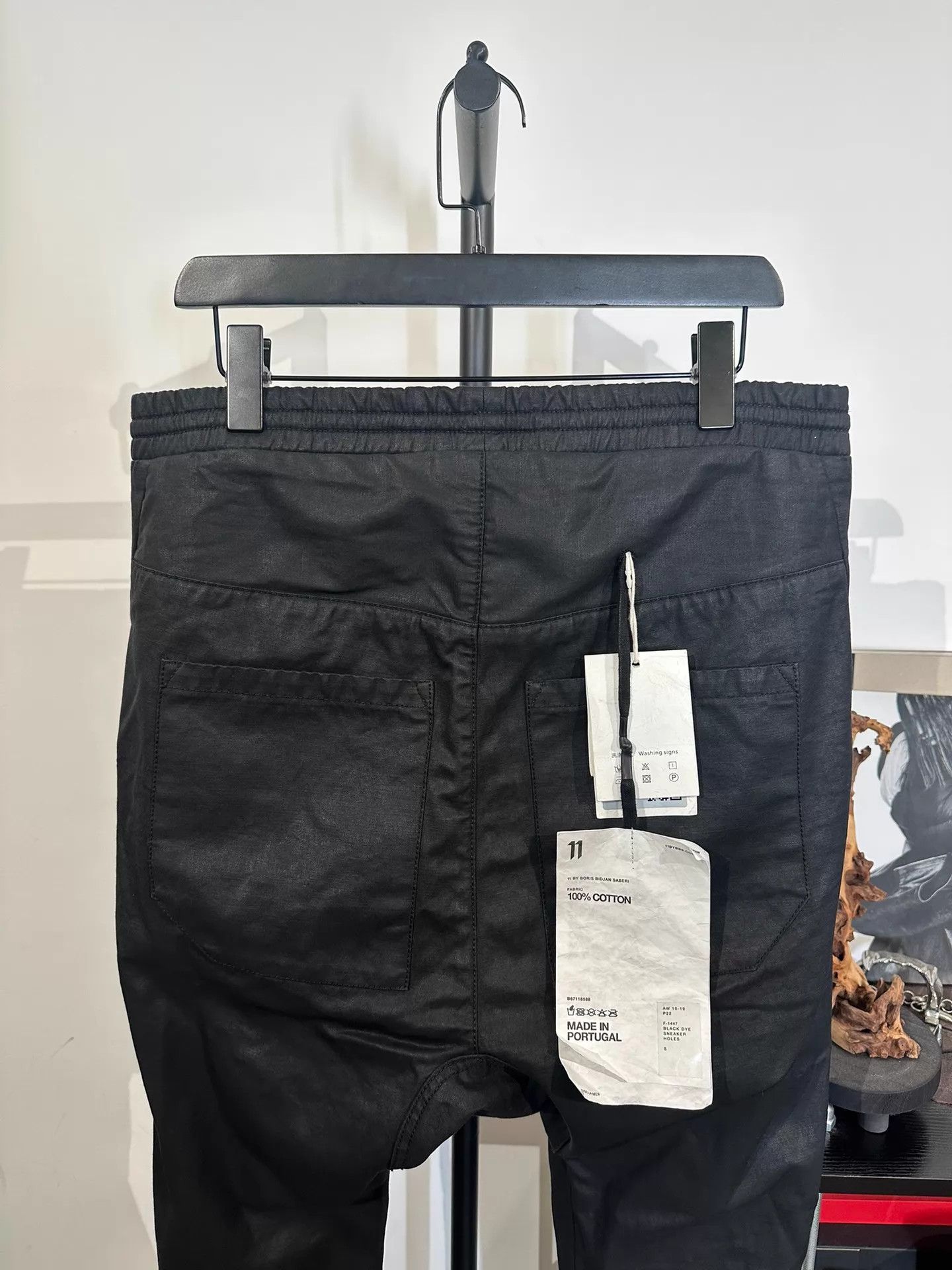 Boris Bidjan Saberi Boris Bidjan Saberi 11by bbs waxed straight-leg pants S Size US 29 - 3 Thumbnail