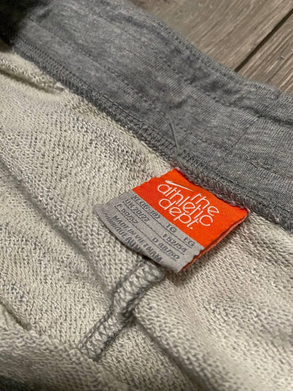 Nike Vintage Nike Sweat Pants Baggy Gray Logo Fleece Size: XL Y2K Size 38" / US 16 / IT 52 - 3 Thumbnail