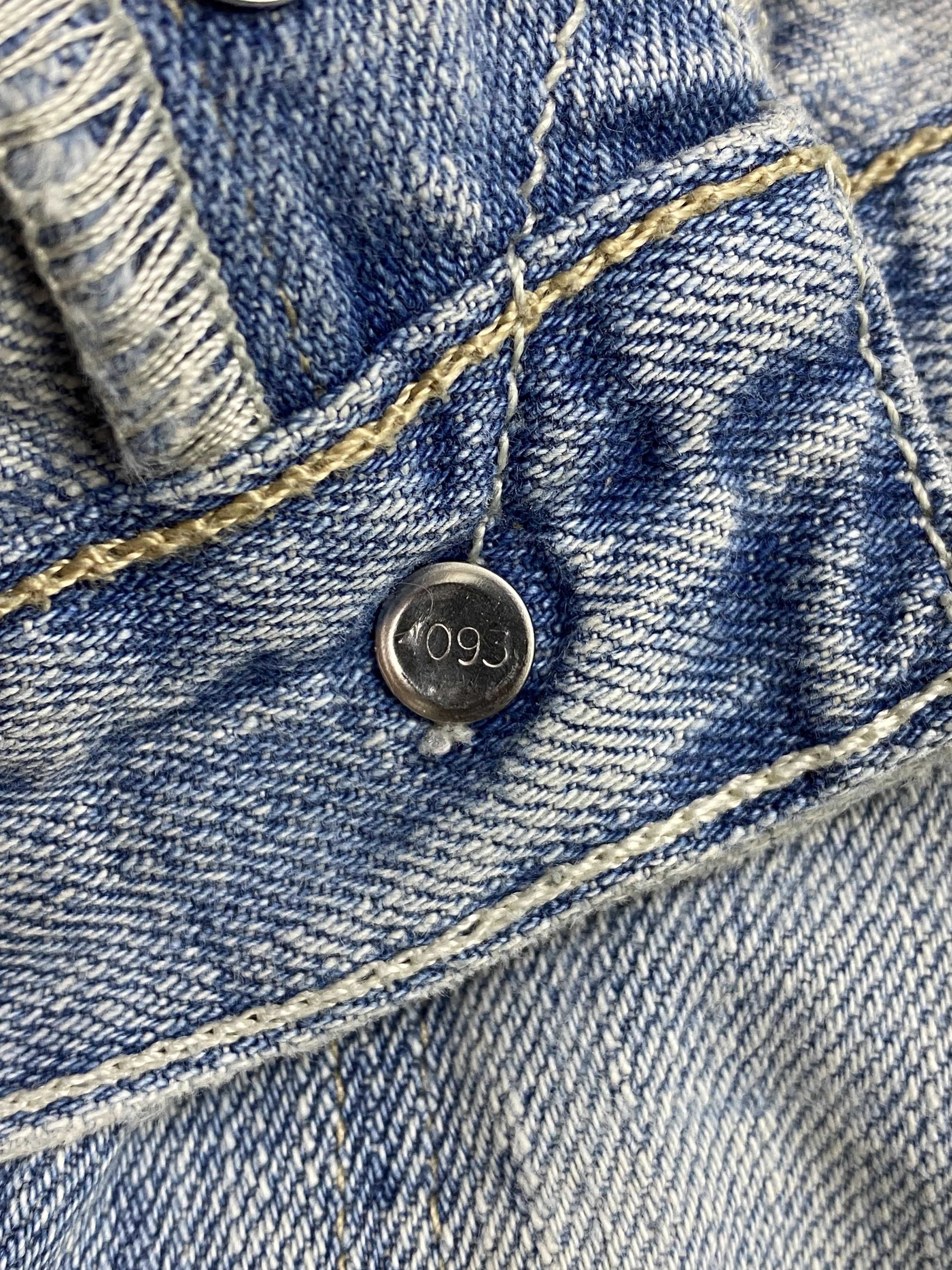 Levi's × Vintage Light Washed Vintage Levis 501 Denim Jeans Size US 38 / EU 54 - 12 Thumbnail
