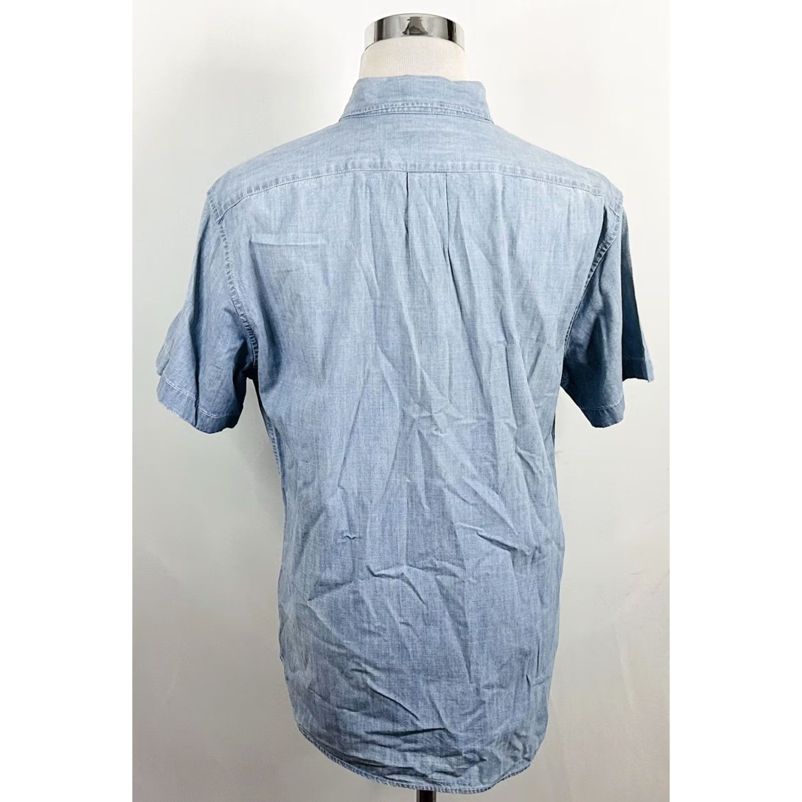 J.Crew J.CREW Chambray Shirt Short Sleeve Button-Down Slim Fit Blue Cotton Shirt Mens size L Size US L / EU 52-54 / 3 - 4 Thumbnail