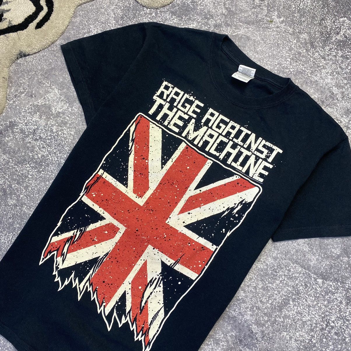 Band Tees Vintage Rage Against The Machine 2010 Big logo band tee Size US S / EU 44-46 / 1 - 2 Thumbnail