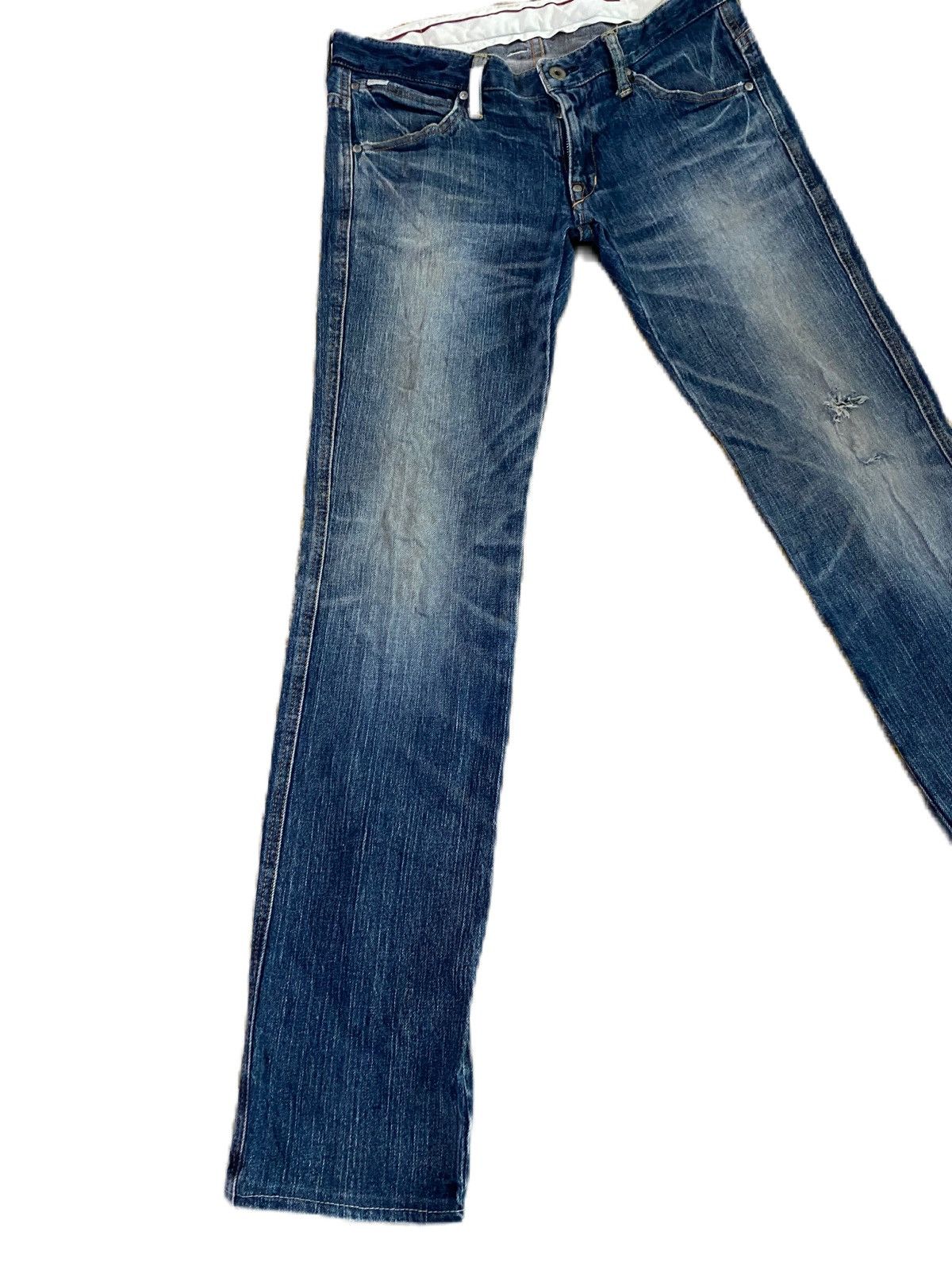 FACTOTUM JAPAN BRAND FACTOTUM DENIM SKINNY TYPE DISTRESS DESIGN Size US 32 / EU 48 - 2 Thumbnail