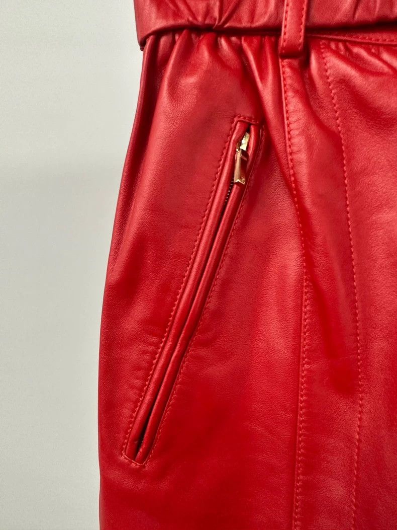 Chanel Chanel Red sheepskin shorts Size 24" / US 00 / IT 34 - 4 Thumbnail