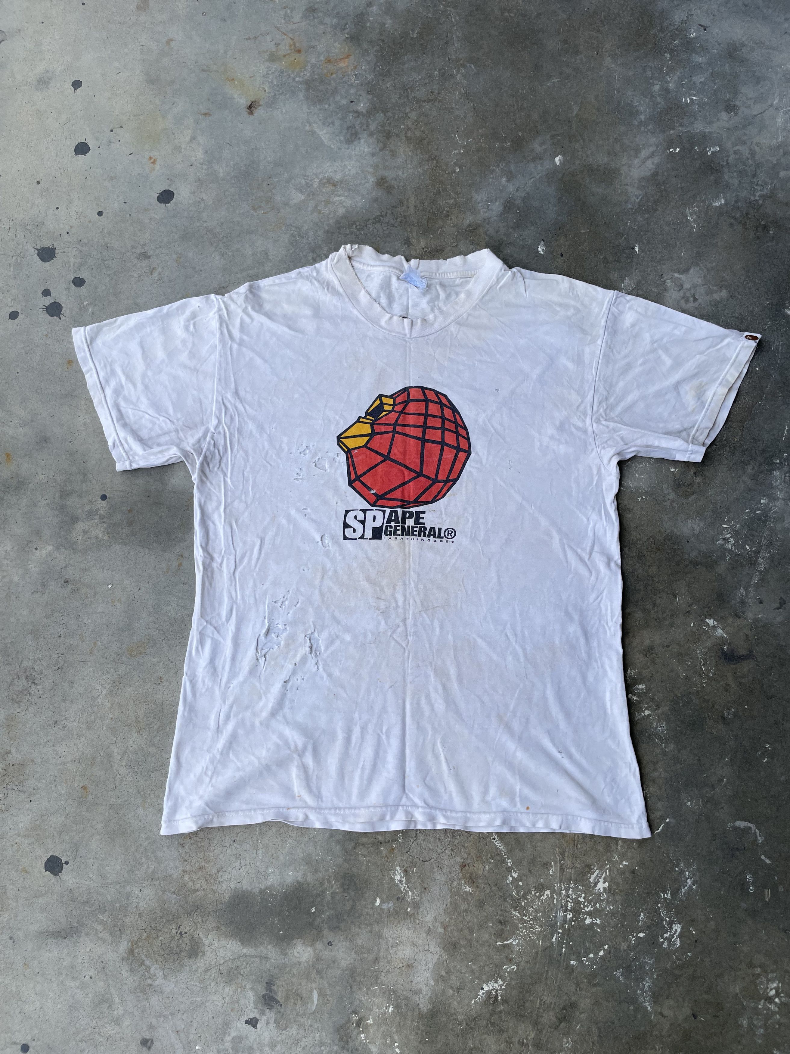 Bape Vintage Bape Tshirt Thrashed Size US L / EU 52-54 / 3 - 1 Thumbnail