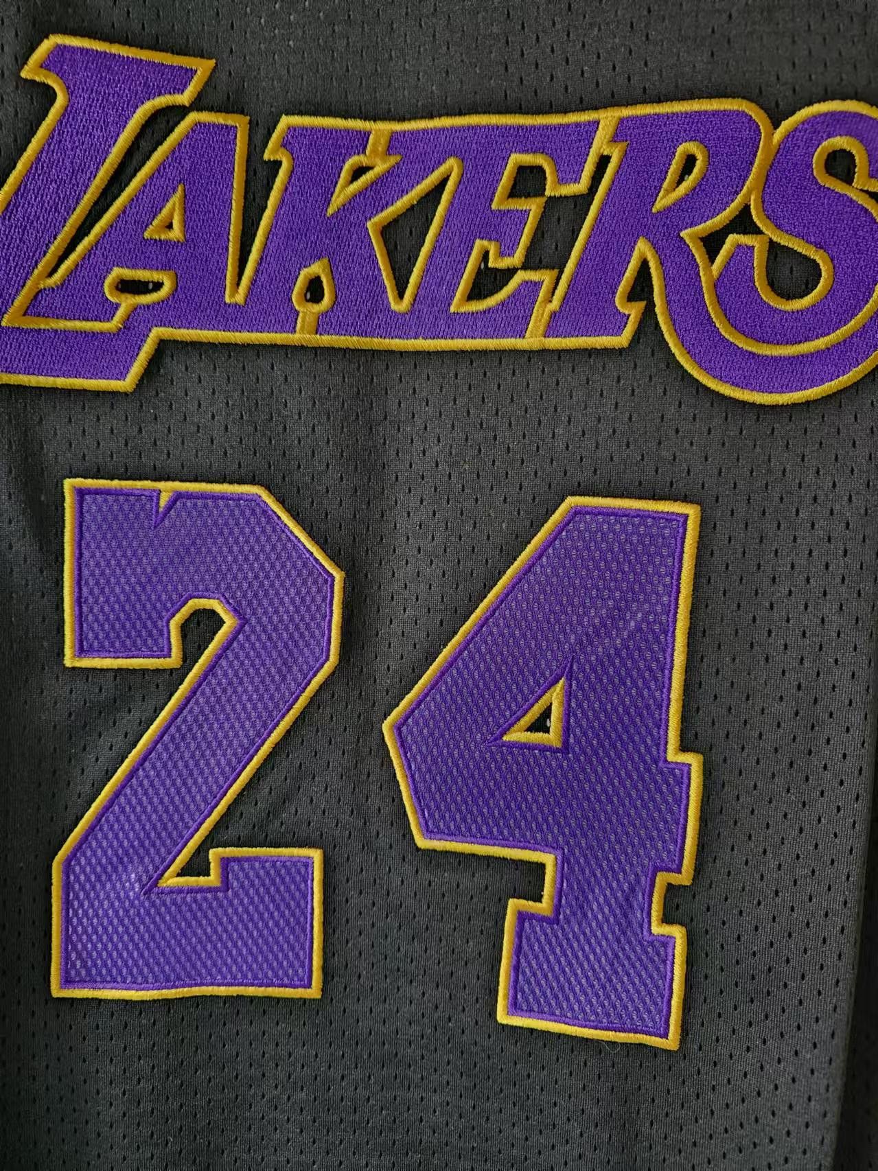 NBA L.A. Lakers #24 Kobe Bryant Jersey Black Size US M / EU 48-50 / 2 - 3 Thumbnail