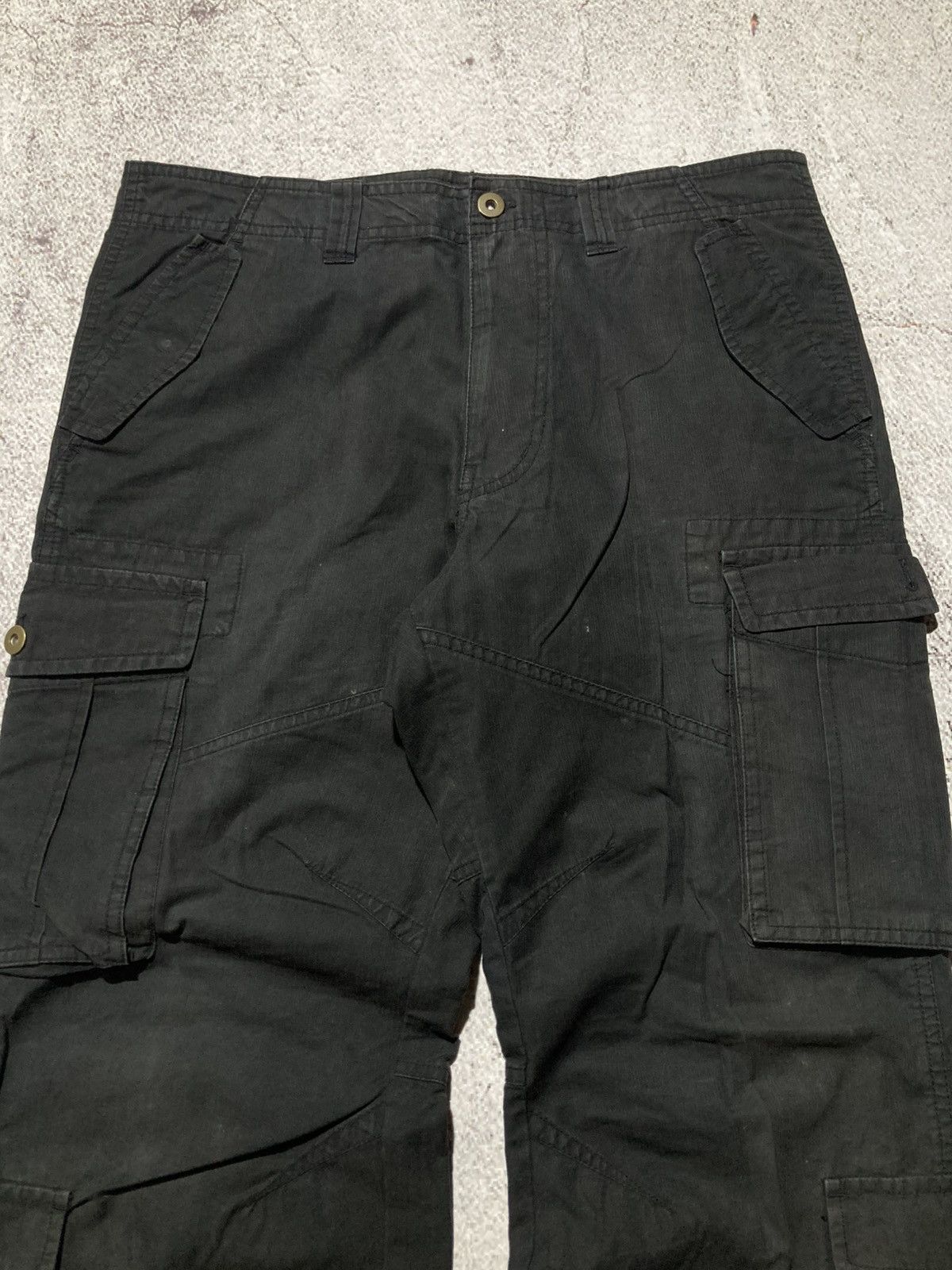 Japanese Brand 2000s Takeo Kikuchi Multipocket Cargo Pants Black Designer Size US 34 / EU 50 - 3 Thumbnail