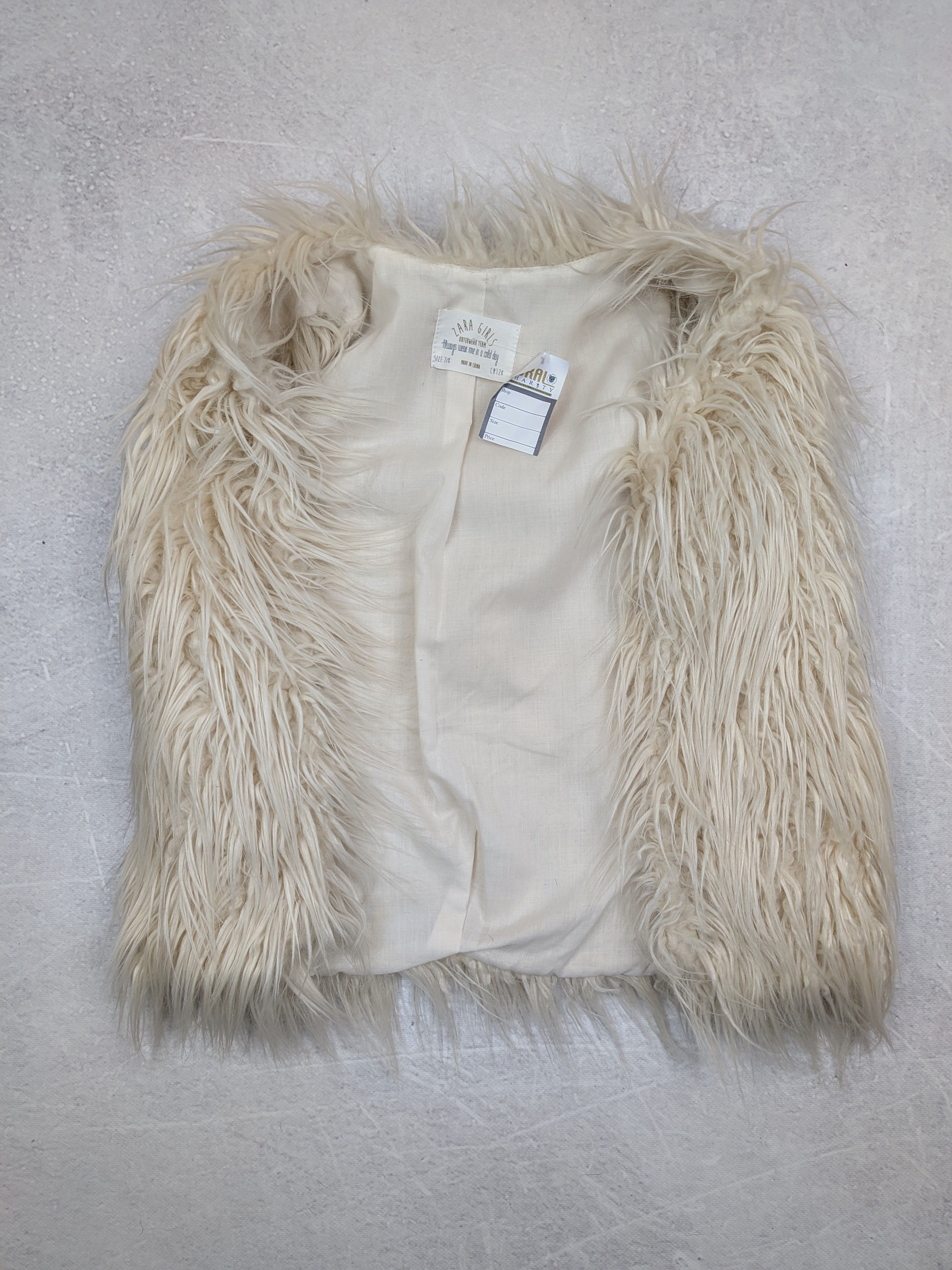 Zara Zara Girls Camel Faux Fur Winter Vest Gillet Size XXS / 7-8 Size XXS / US 00 / IT 34 - 3 Thumbnail