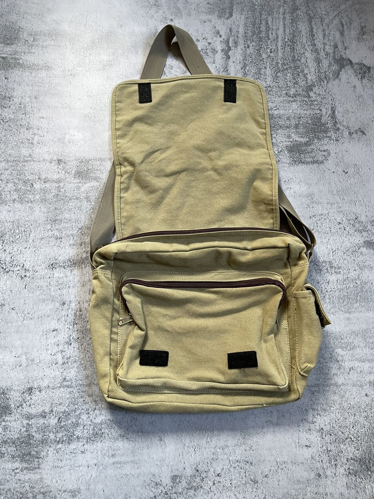 Japanese Brand 90s Y2K Crossbody Military Style Multipocket Messenger Bag Size ONE SIZE - 8 Thumbnail