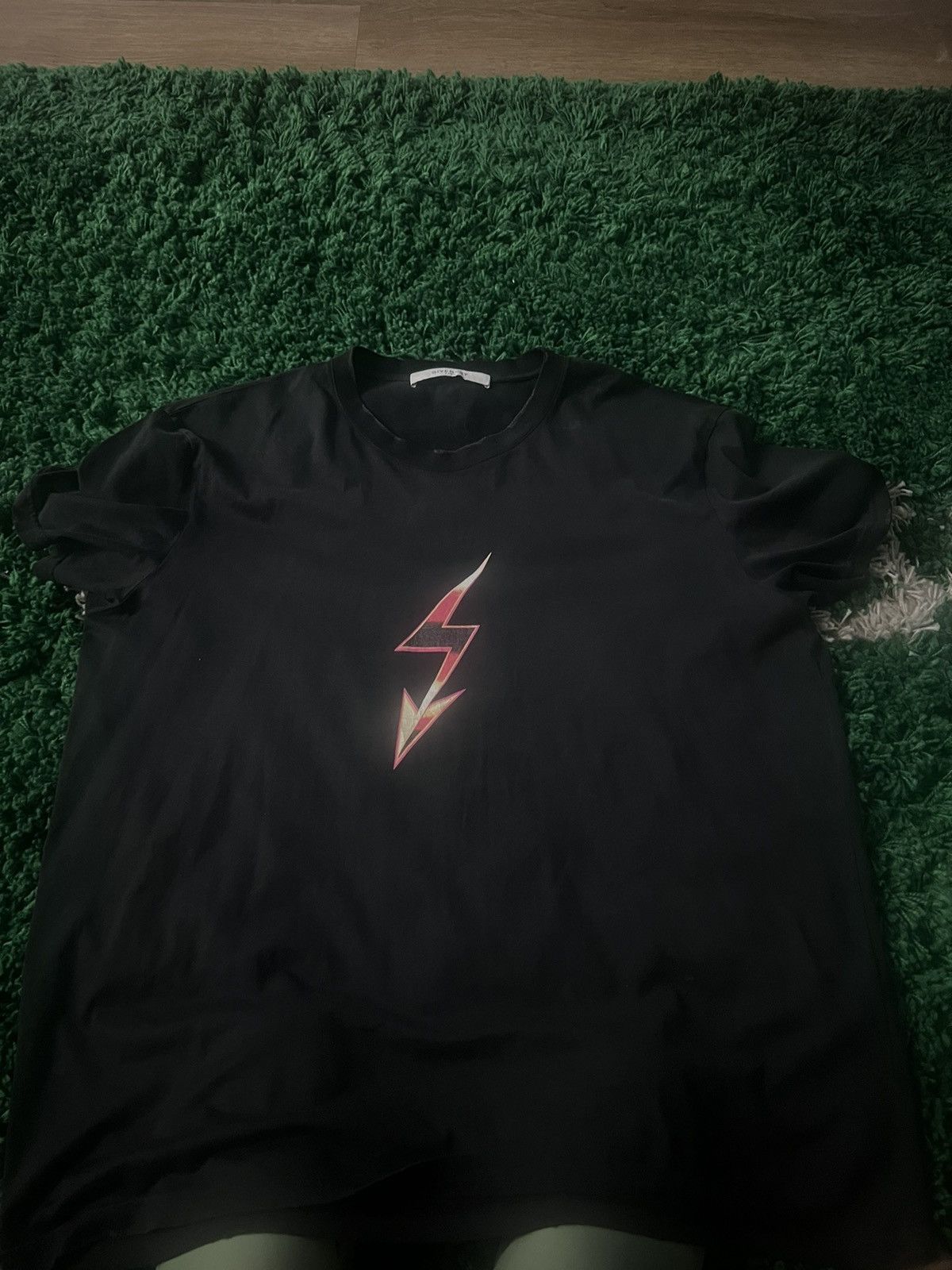 Givenchy Sz XXL Givenchy mad love tour tee Size US XXL / EU 58 / 5 - 7 Thumbnail