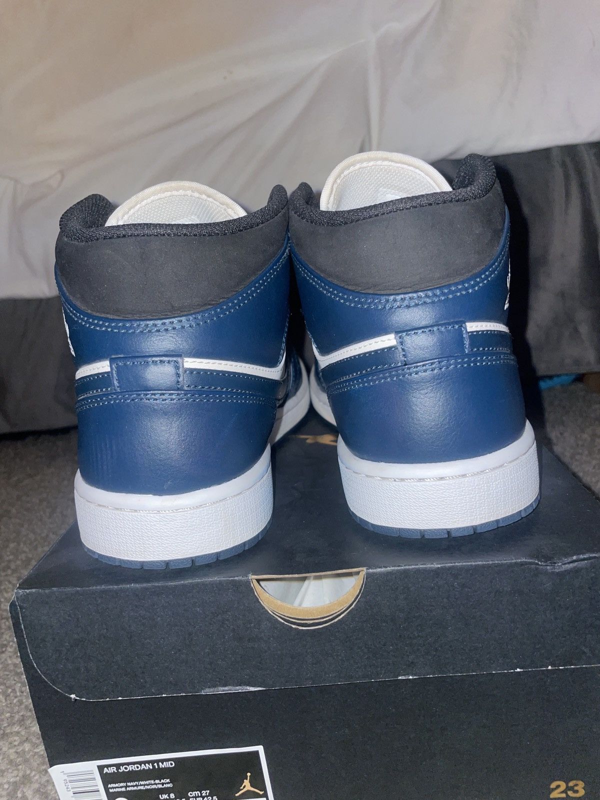 Nike Air Jordan 1 Mid Armory Navy Size US 9 / EU 42 - 6 Thumbnail