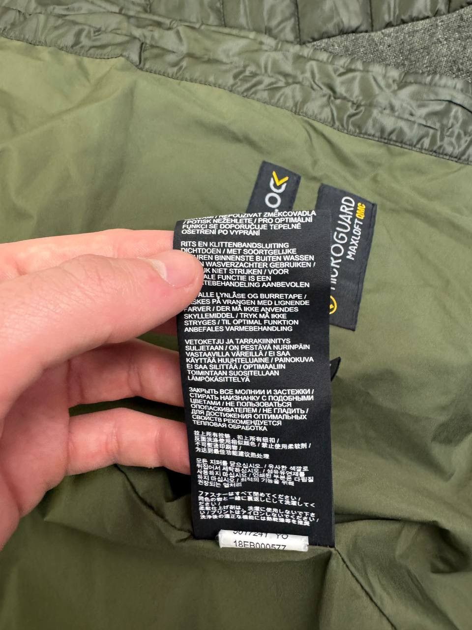 Jack Wolfskin Jack Wolfskin Puffer Jacket Hooded Stormlock Microguard Size US S / EU 44-46 / 1 - 22 Thumbnail