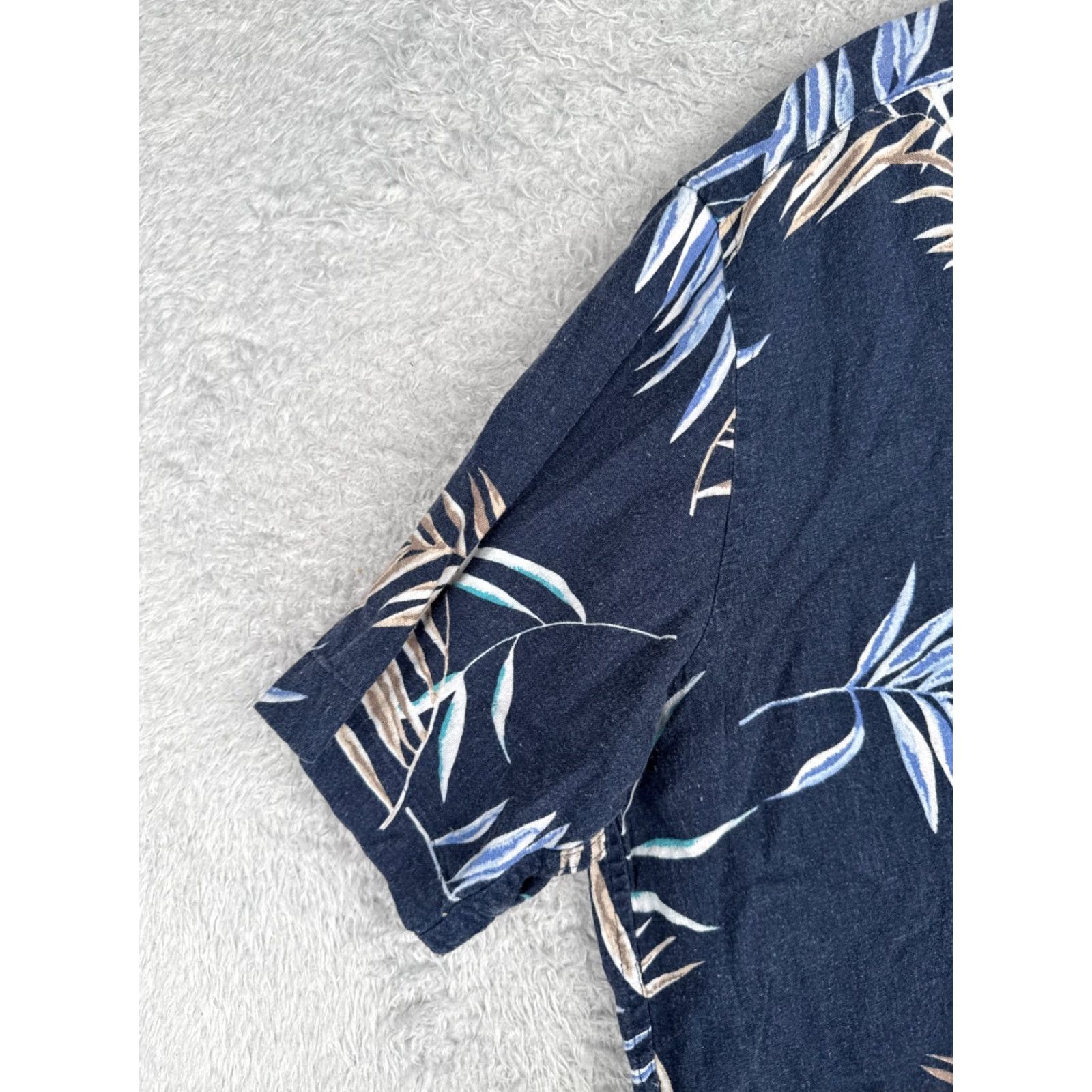 Vintage VINTAGE Vintage Silk Shirt Men XL Blue Leaf Linen Blend Button Hawaiian Beach Shirt Size US XL / EU 56 / 4 - 3 Thumbnail