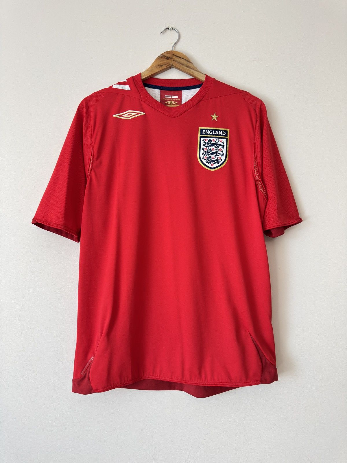 Umbro Vintage England 2006-2007 Away Soccer Jersey Football Shirt Size US M / EU 48-50 / 2 - 1 Thumbnail