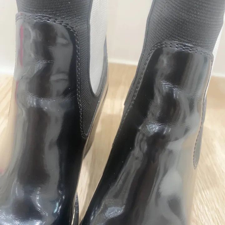 Louis Vuitton Louis Vuitton Black and White Ankle Boots -2508 Size US 7 / IT 37 - 1 Thumbnail