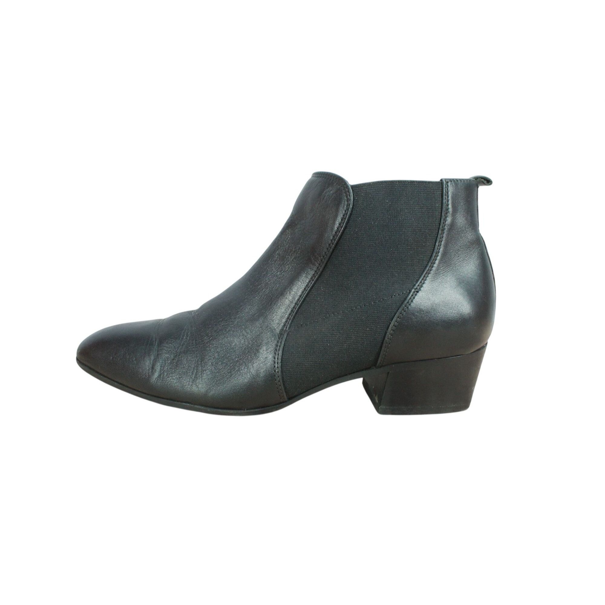 Aquatalia Aquatalia Black Leather Pointed-Toe Low Block Heel Ankle Boo Size US 8 / IT 38 - 1 Thumbnail