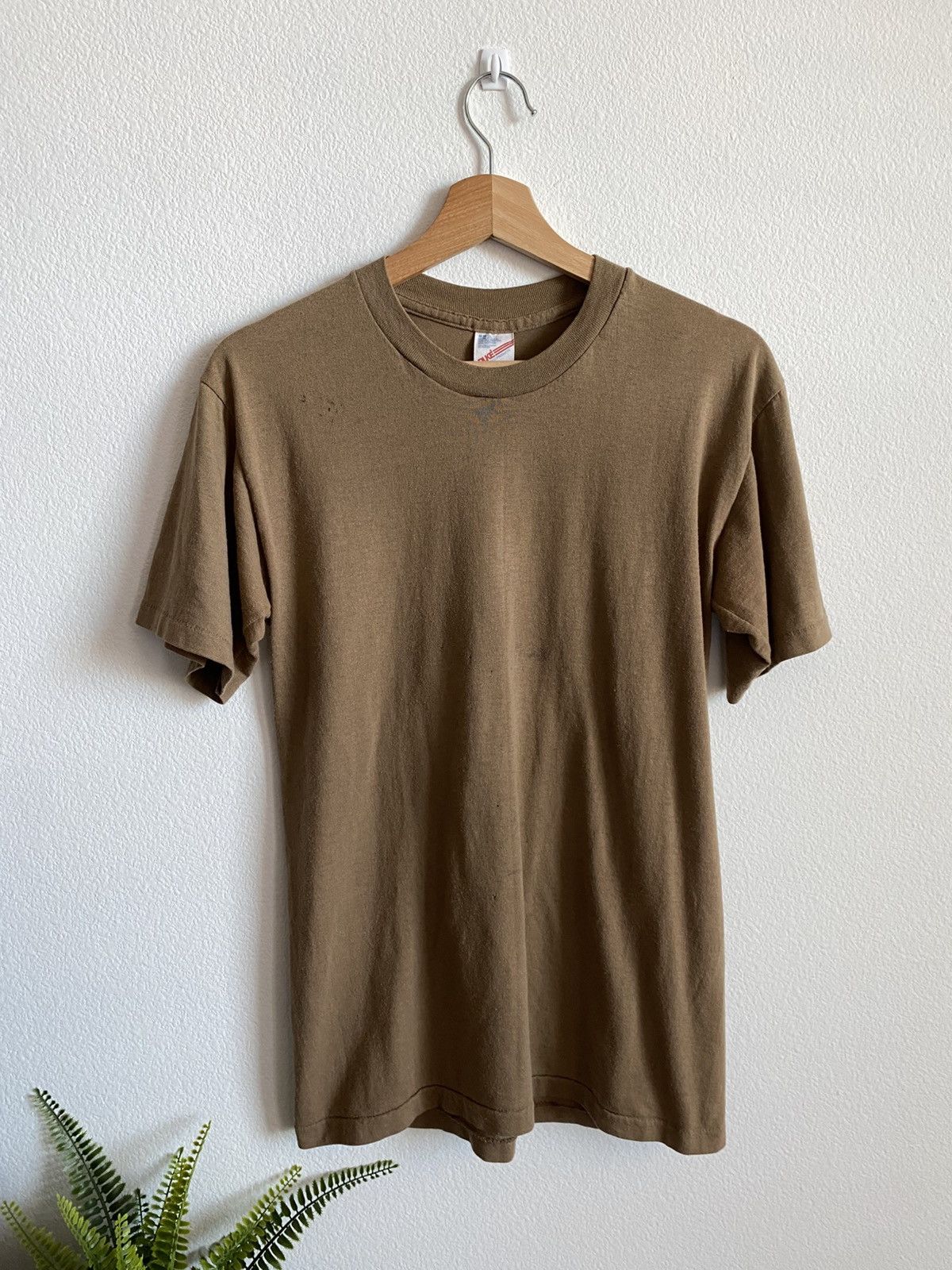 Vintage Vintage 90s Blank Single Stitch Tee Size US M / EU 48-50 / 2 - 1 Thumbnail
