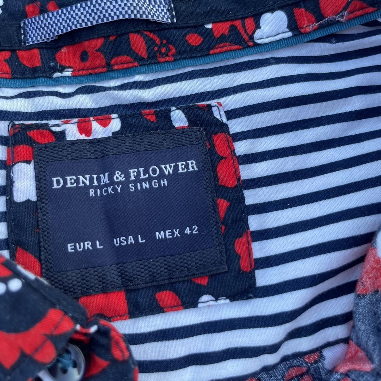Nordstrom Denim and flower Navy & Red Ditsy Floral Woven Button Up Size US L / EU 52-54 / 3 - 5 Thumbnail