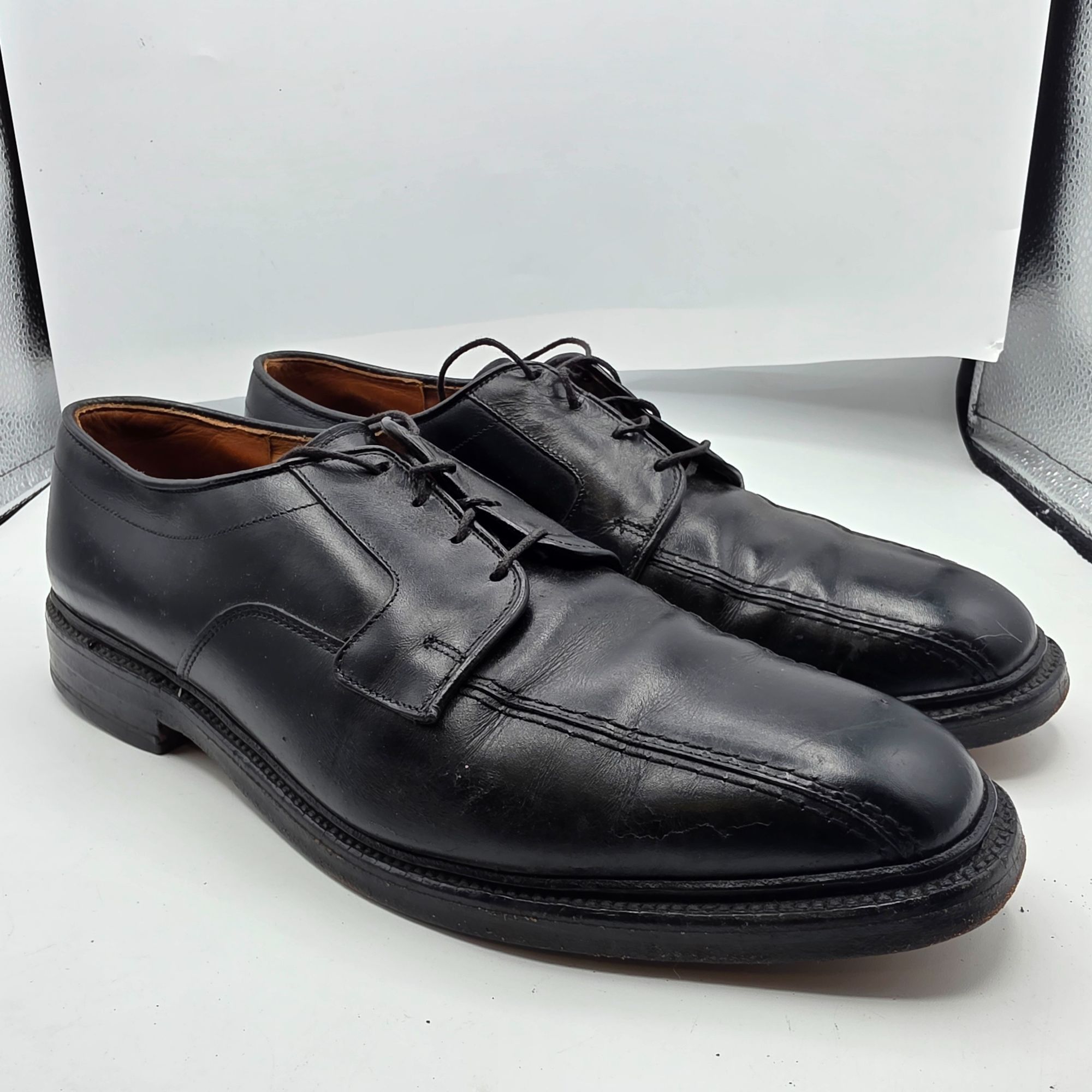 Allen Edmonds Allen Edmonds Hillcrest Mens Size 9.5 Black Leather Bicycle Size US 9.5 / EU 42-43 - 1 Thumbnail