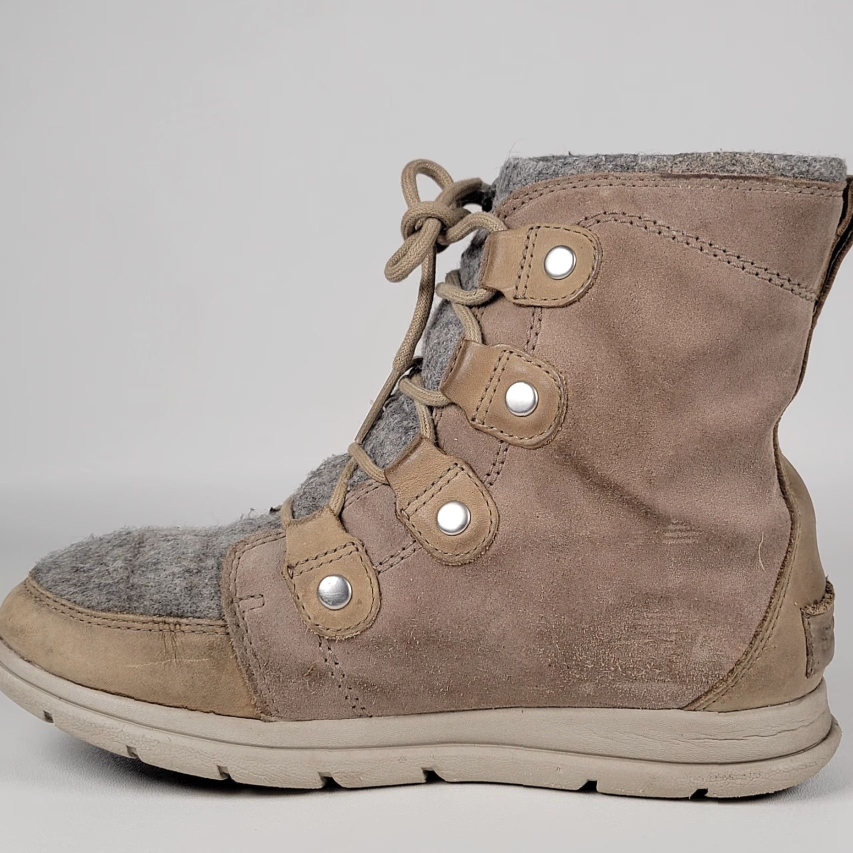 SOREL Sorel Explorer Joan Felt WP Winter Boots Women Size 7.5 EUR 38.5 Khaki Leather Size US 6 / IT 36 - 4 Thumbnail