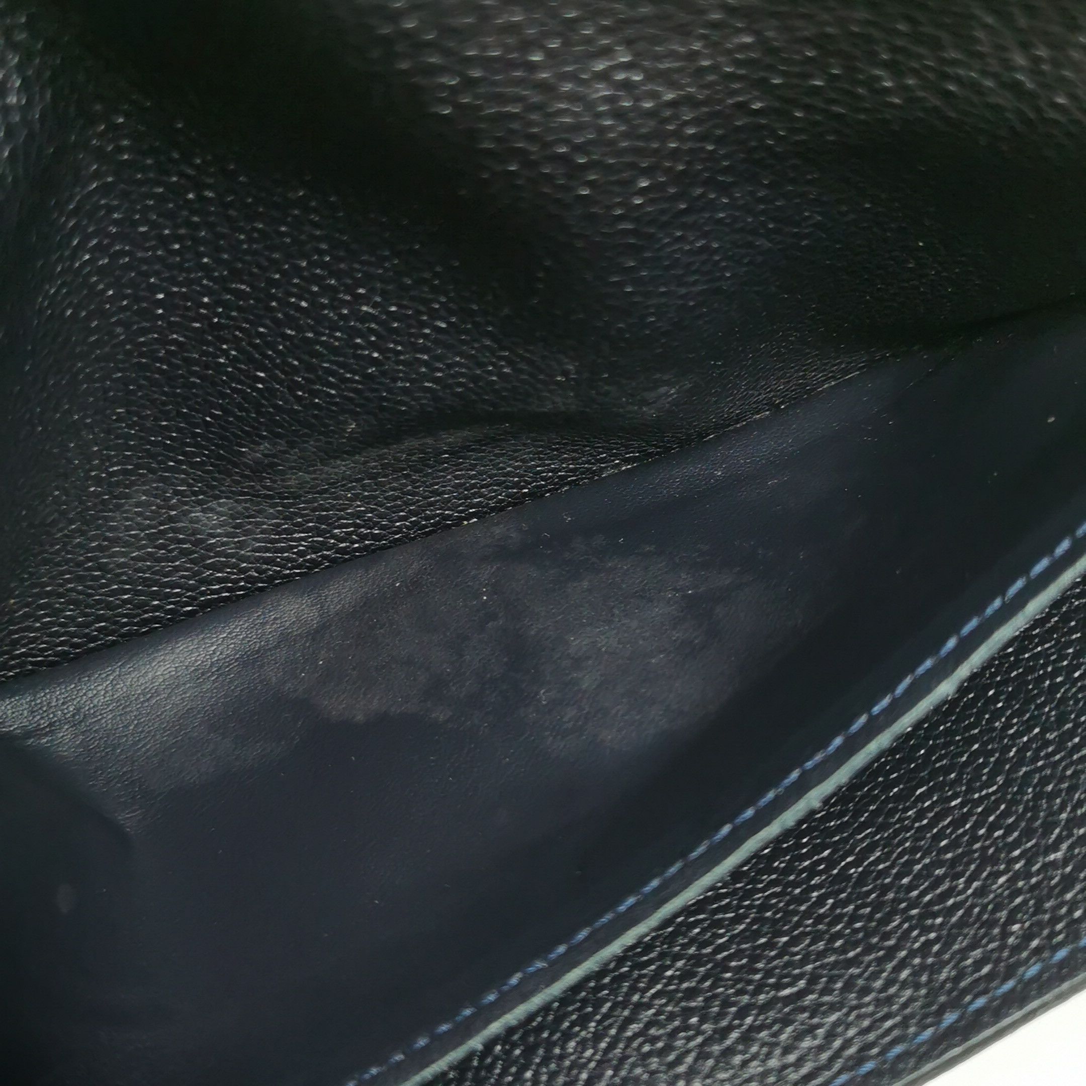 Louis Vuitton Louis Vuitton (LV) Sarah leather embossed monogram snap wal Size ONE SIZE - 6 Thumbnail
