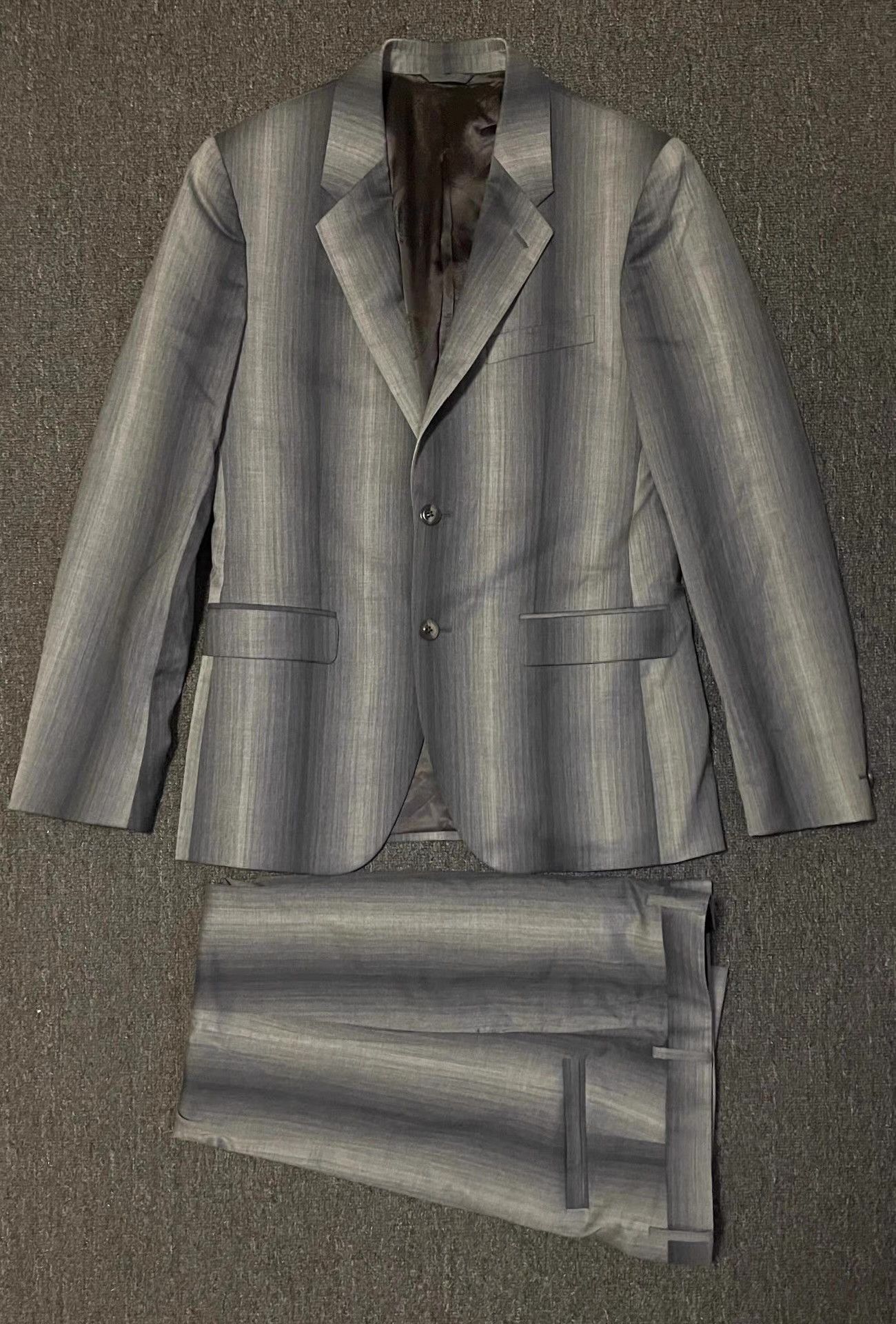 Versace Versace Main Line Wool Suit Q4 Size 48R - 1 Thumbnail