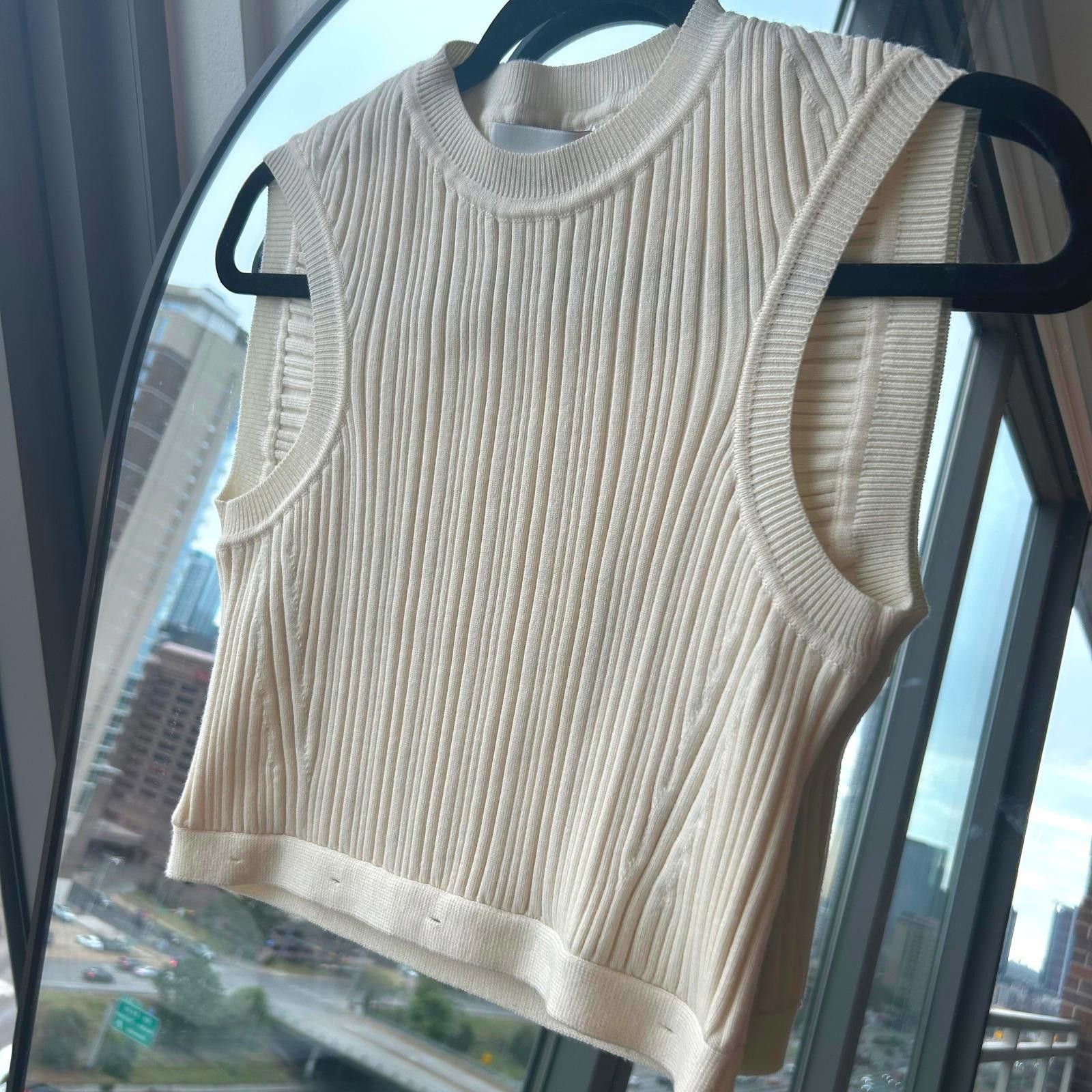 3.1 Phillip Lim 3.1 Phillip Lim Cream Ribbed Sleeveless Sweater XS Size XS / US 0-2 / IT 36-38 - 1 Thumbnail