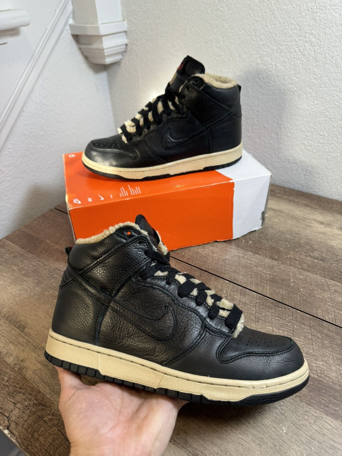 Nike Nike Dunk High Woman’s Size 9 6.0 Sherpa Prem 454054-001 Size US 9 / IT 39 - 1 Thumbnail