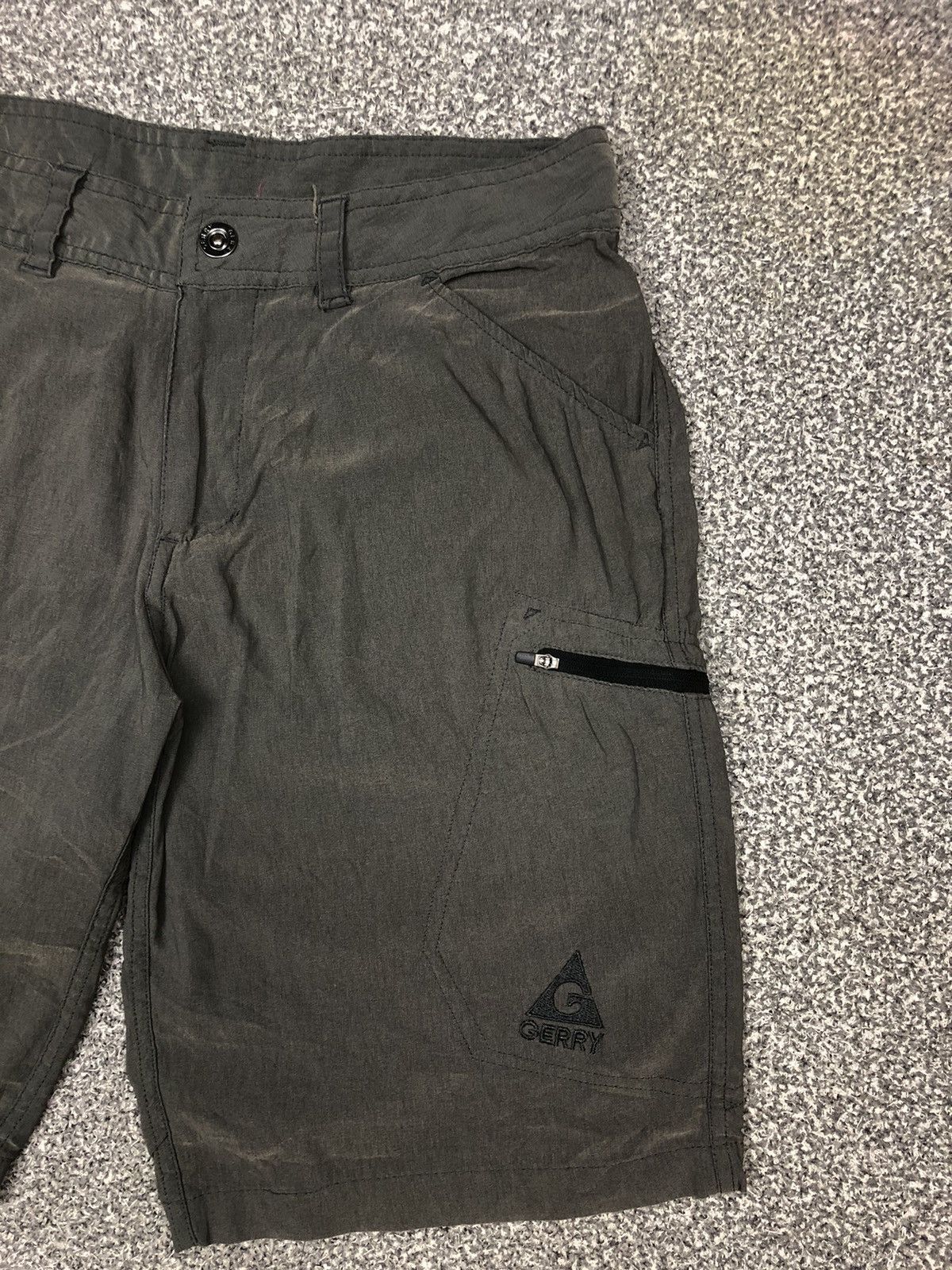 Carhartt × Japanese Brand × Vintage Vintage Y2K Gerry Outdoor 6 Pocket Shortpants Size US 32 / EU 48 - 5 Thumbnail