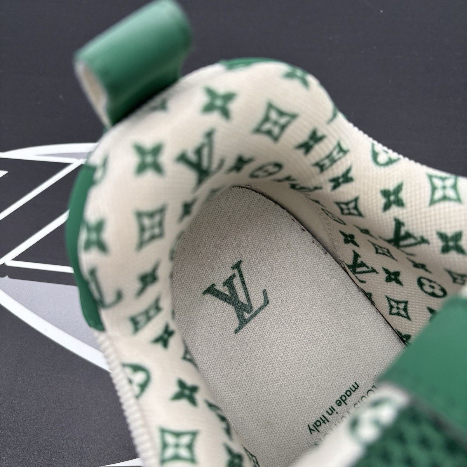Louis Vuitton Louis Vuitton Skate ' Green, White ' | GREAT CONDITION! Size US 10.5 / EU 43-44 - 7 Thumbnail