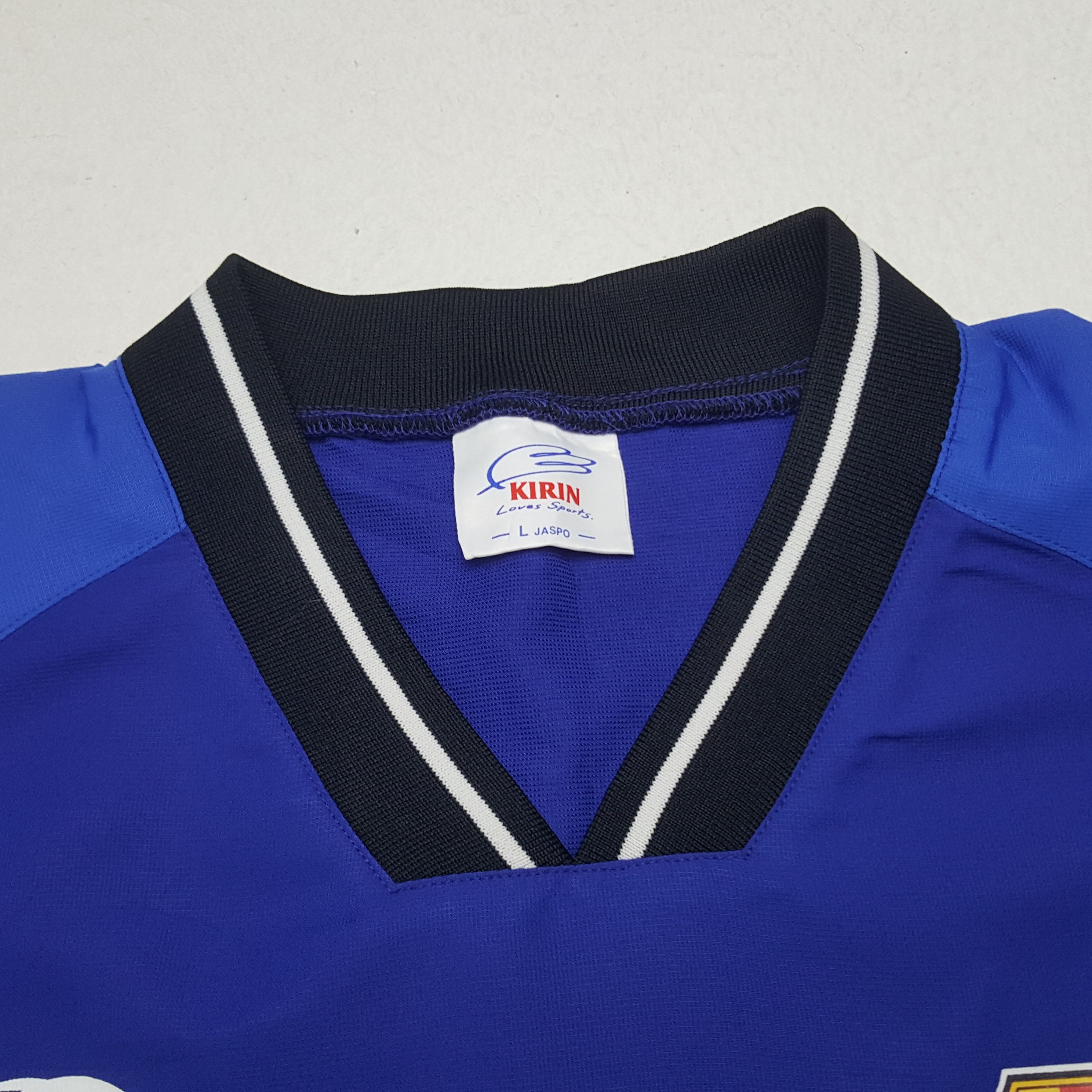 Vintage Vintage Kirin Japanese Football Sweatshirt Size US L / EU 52-54 / 3 - 4 Thumbnail