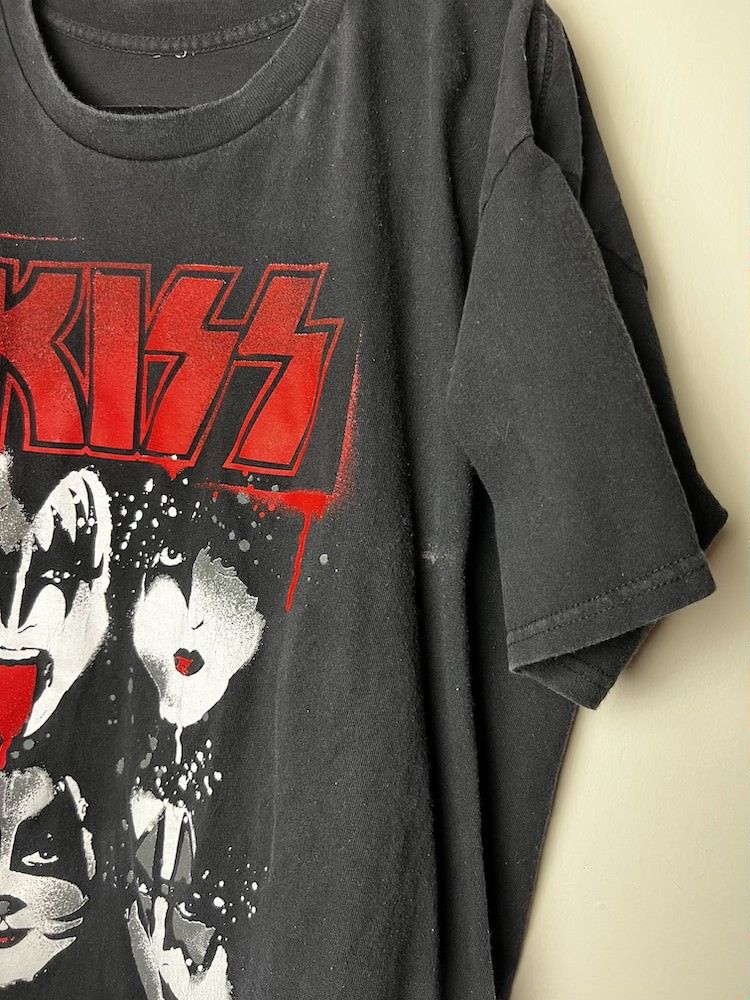 Band Tees Vintage KISS Band Logo Graphic T-Shirt Size US L / EU 52-54 / 3 - 6 Thumbnail