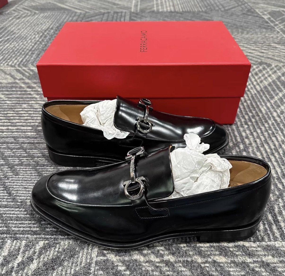 Salvatore Ferragamo Ferragamo Gancini Buckle Leather Slip-on Casual Shoes J42 Size US 8.5 / EU 41-42 - 4 Thumbnail