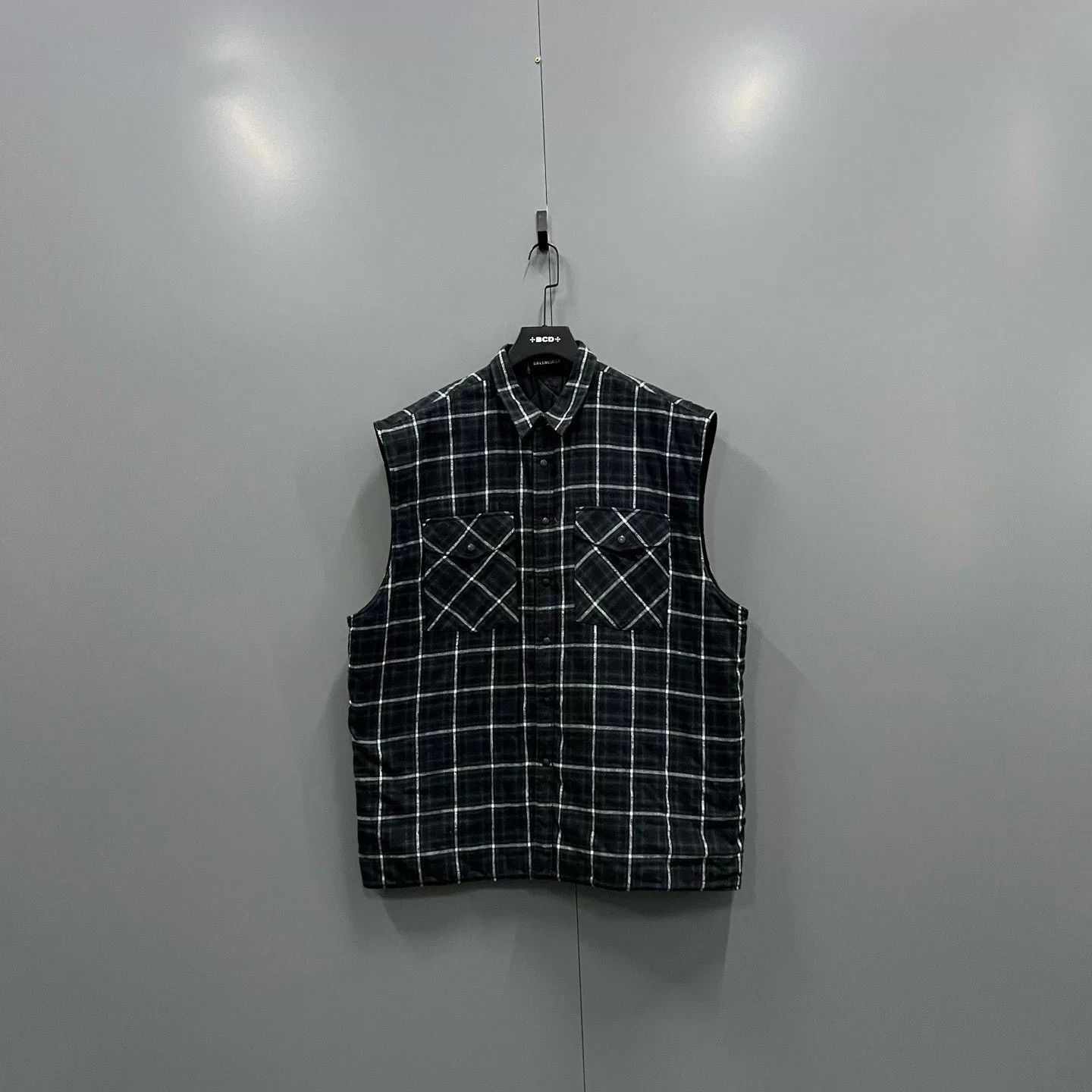 Balenciaga patterned color-blocked vest by Balenciaga Size US M / EU 48-50 / 2 - 1 Thumbnail