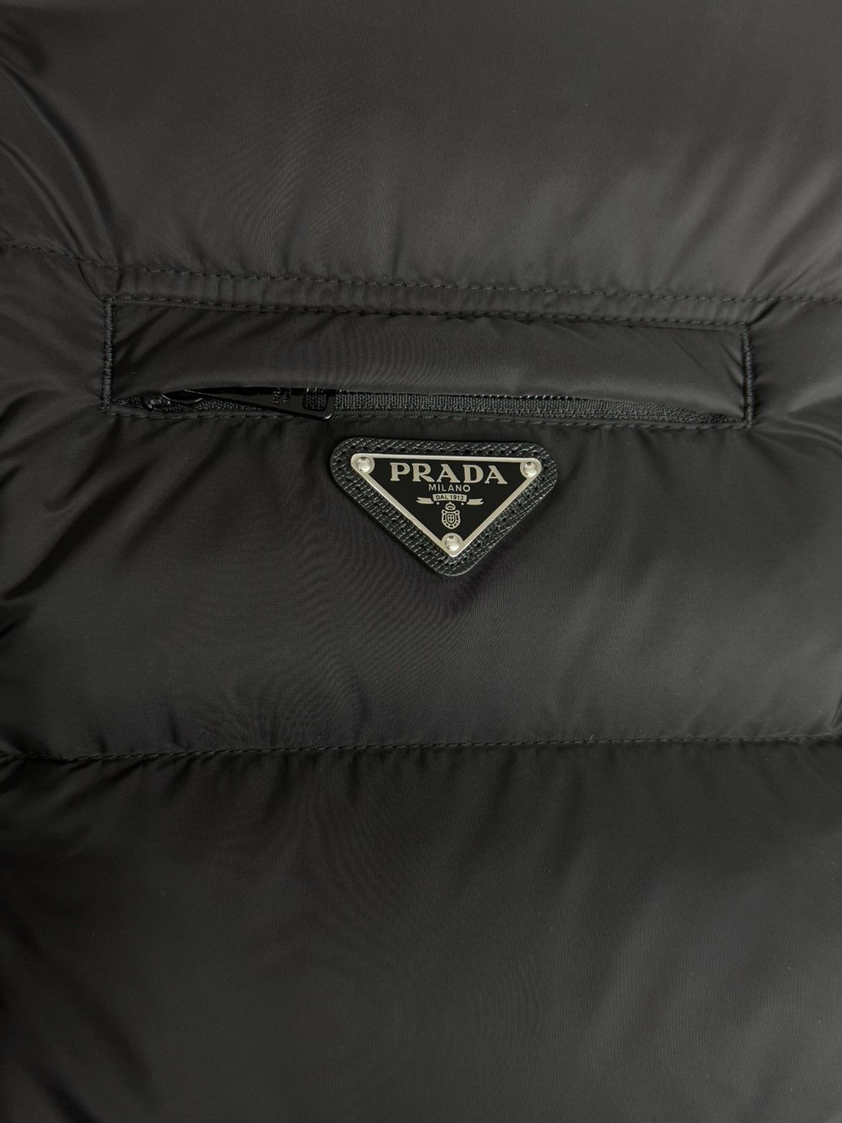 Prada Size M/48 - Prada Padded Re-Nylon Vest Size US M / EU 48-50 / 2 - 8 Thumbnail