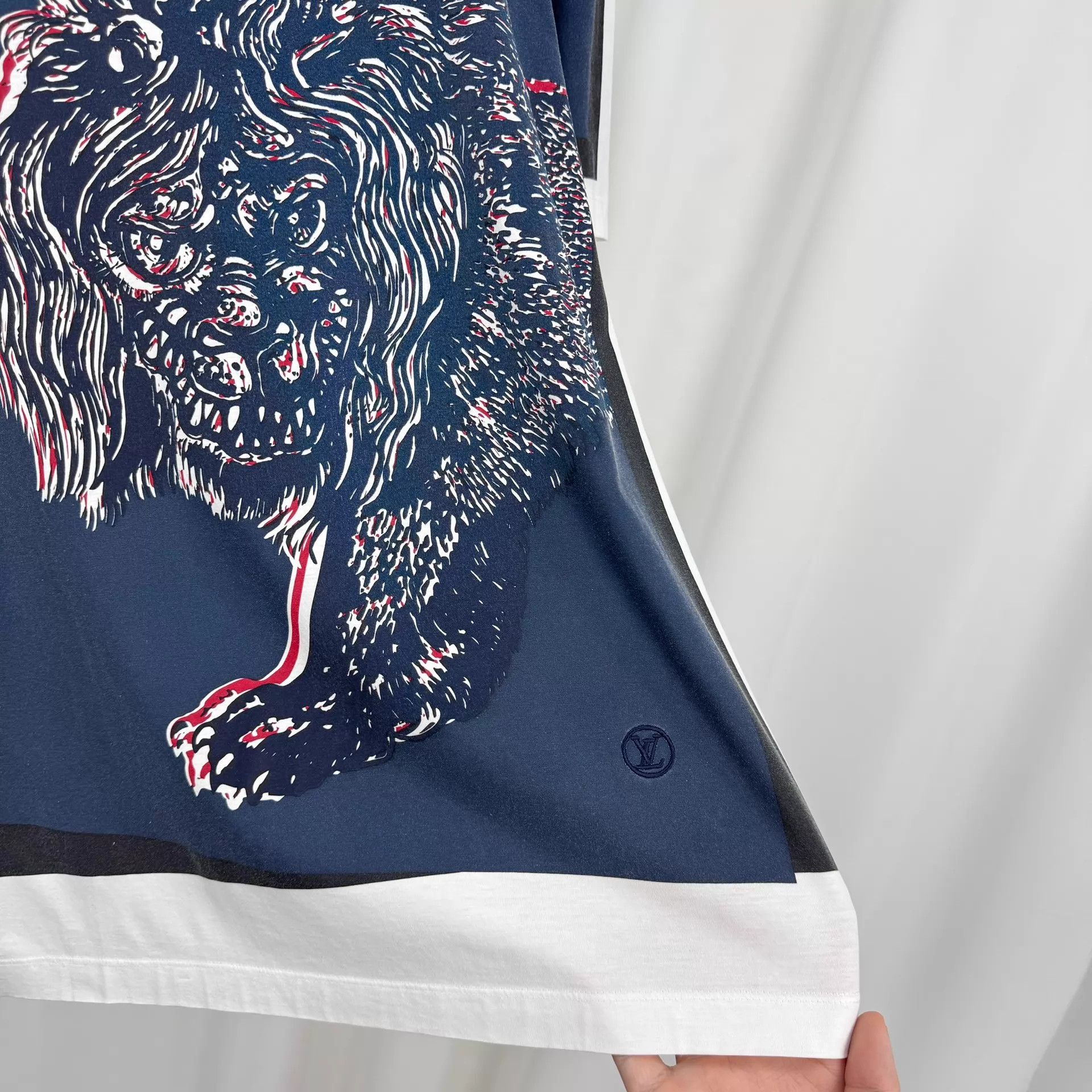 Louis Vuitton LV Embroidered Letter Lion Short Sleeve Tee XL 95 New Size XL / US 12-14 / IT 48-50 - 5 Thumbnail