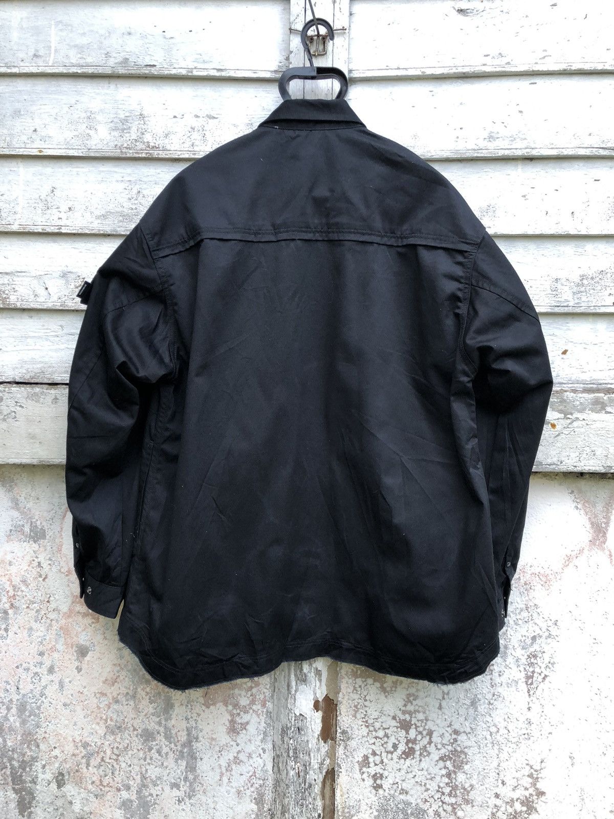 GU × Jun Takahashi × Undercover UNDERCOVER X GU BAGGY TACTICAL CARGO POCKET JACKET Size US XL / EU 56 / 4 - 5 Thumbnail