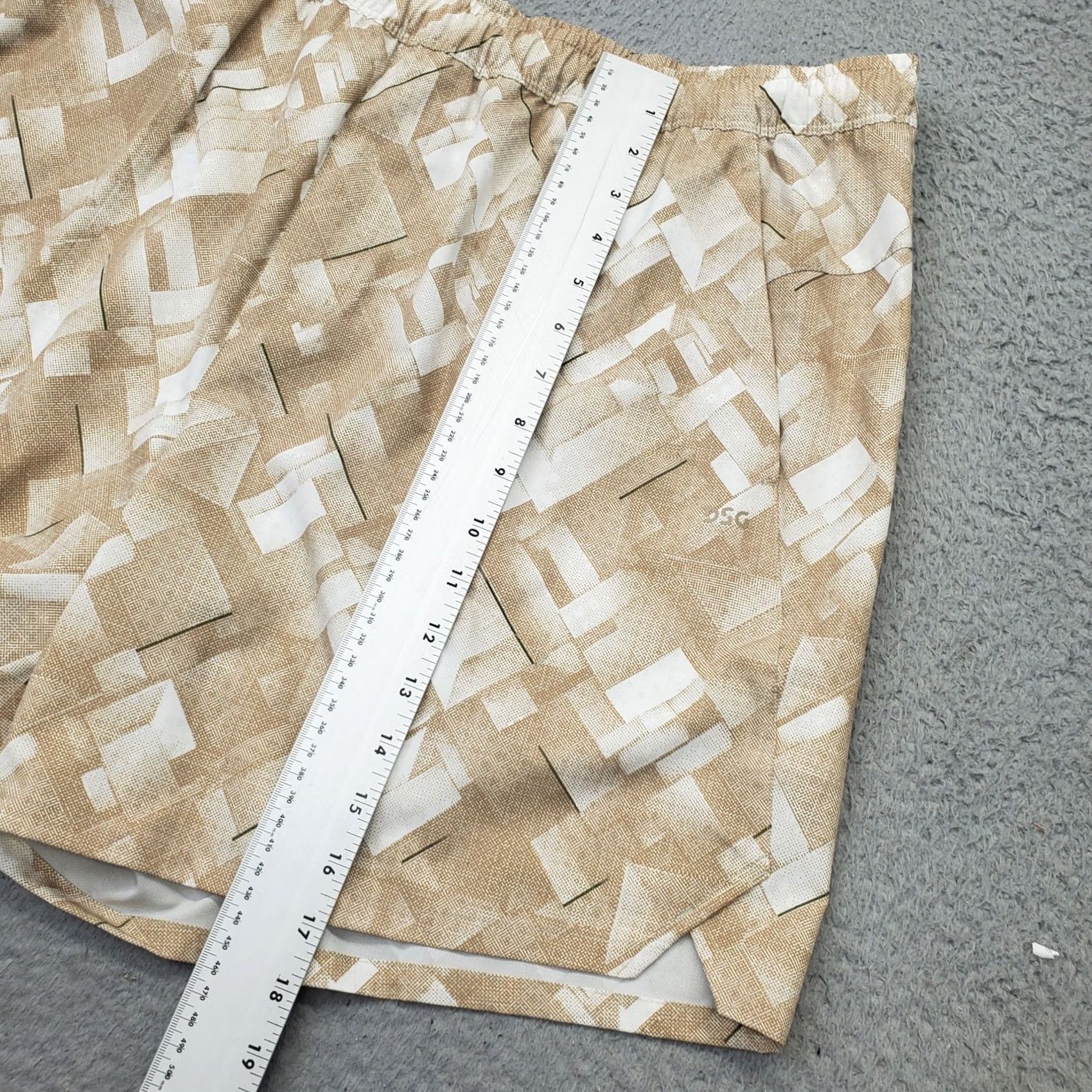 Vintage DSG Men's XL Tan 6" Agility Shorts Regular Fit Drawstring Inseam 6.25" Athletic Activewear Pockets Geometric 6" Inseam Size US 36 / EU 52 - 4 Thumbnail