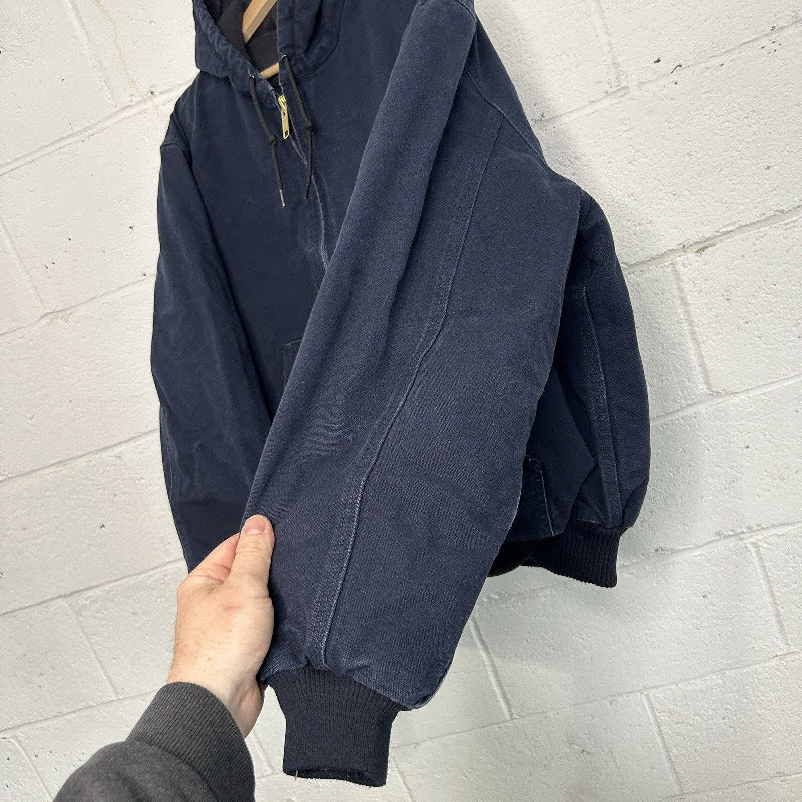 Carhartt Carhartt Quilted Hooded Active Jacket “Dark Navy” J140 DNY Size US L / EU 52-54 / 3 - 9 Thumbnail