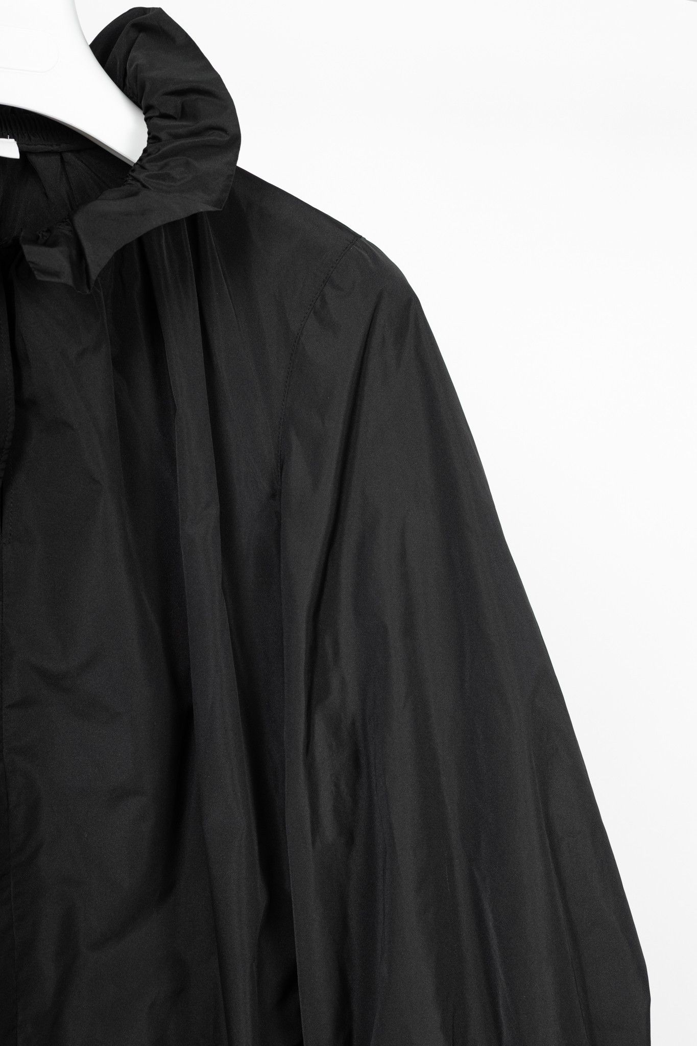 Akris Akris Punto Black Taffeta Ruffle-Collar Blouse Size M / US 6-8 / IT 42-44 - 6 Thumbnail