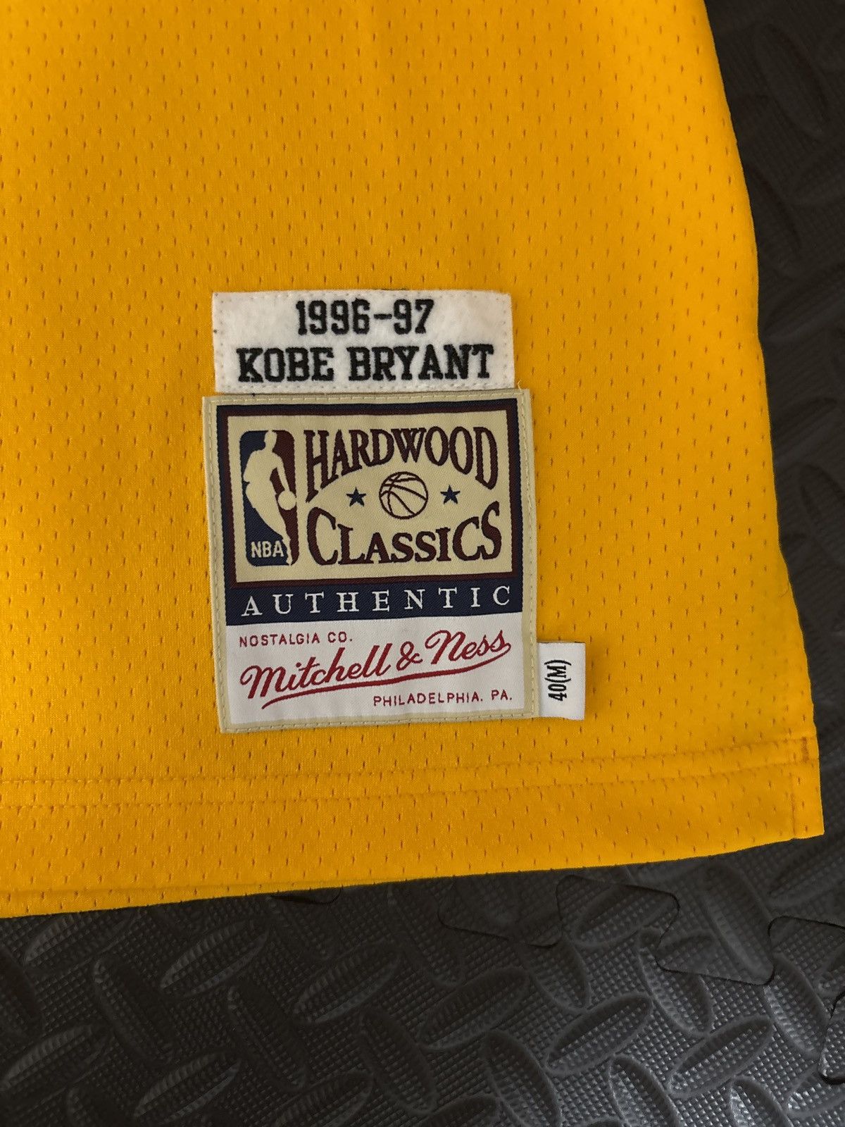 Mitchell & Ness Kobe Bryant Los Angeles Lakers Hardwood Classics Jersey Size US M / EU 48-50 / 2 - 4 Thumbnail