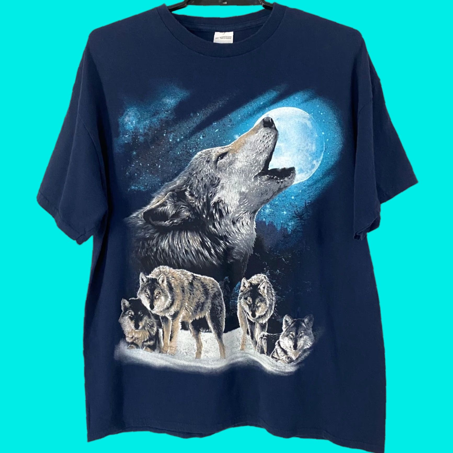 Vintage VINTAGE Y2K Wolf Pack Full Moon T-Shirt Men XL Blue Graphic Short Sleeve Nature Tee Mens XL Blue Size US XL / EU 56 / 4 - 1 Thumbnail