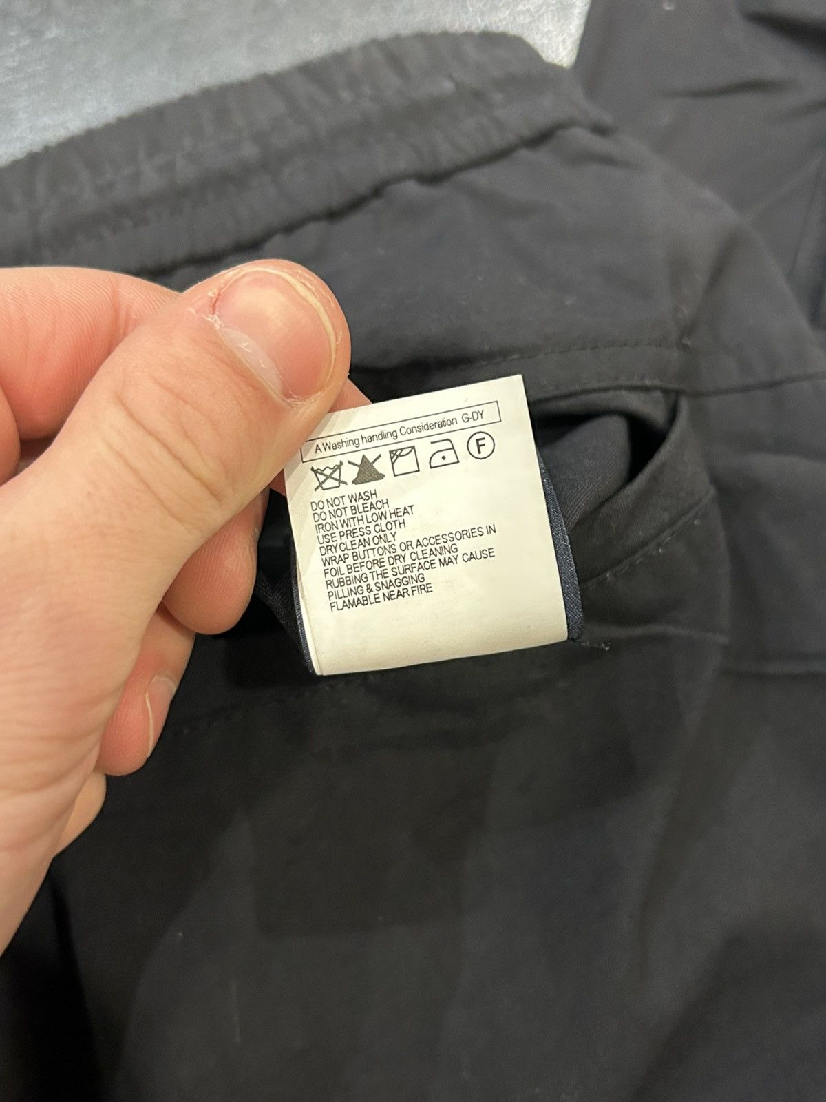 Juun.J Juun.J Nylon Sweatpants - Black Size US 30 / EU 46 - 7 Thumbnail