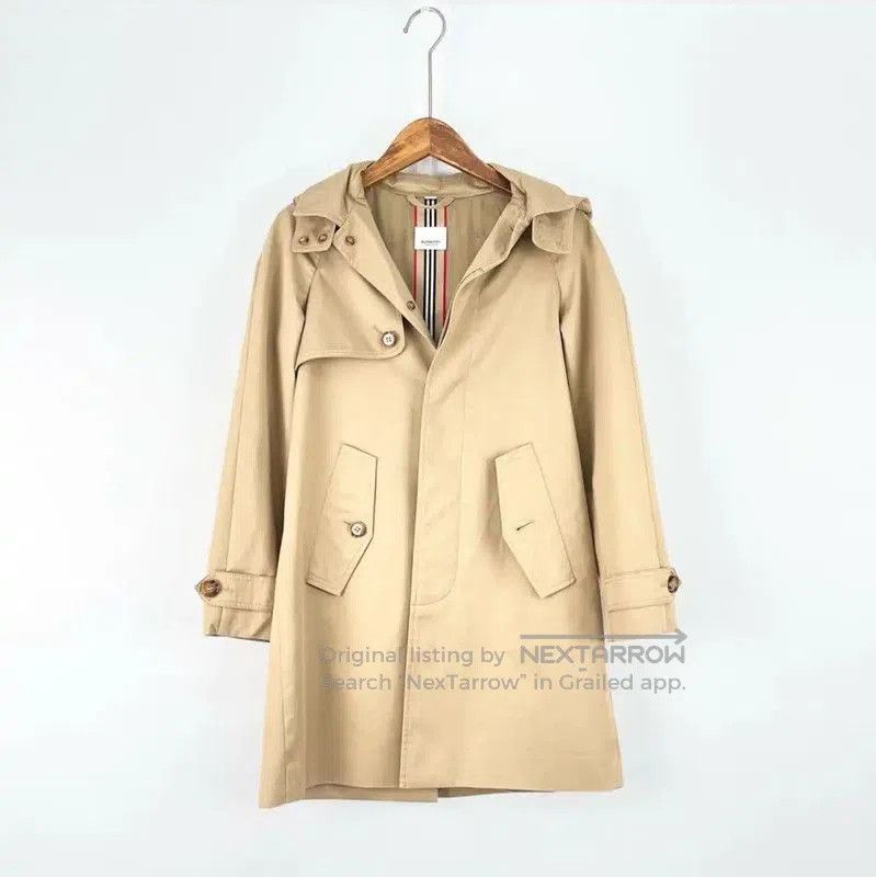 Burberry Burberry Women's Khaki Trench Coat for Spring/Fall. Size XXS / US 00 / IT 34 - 1 Thumbnail