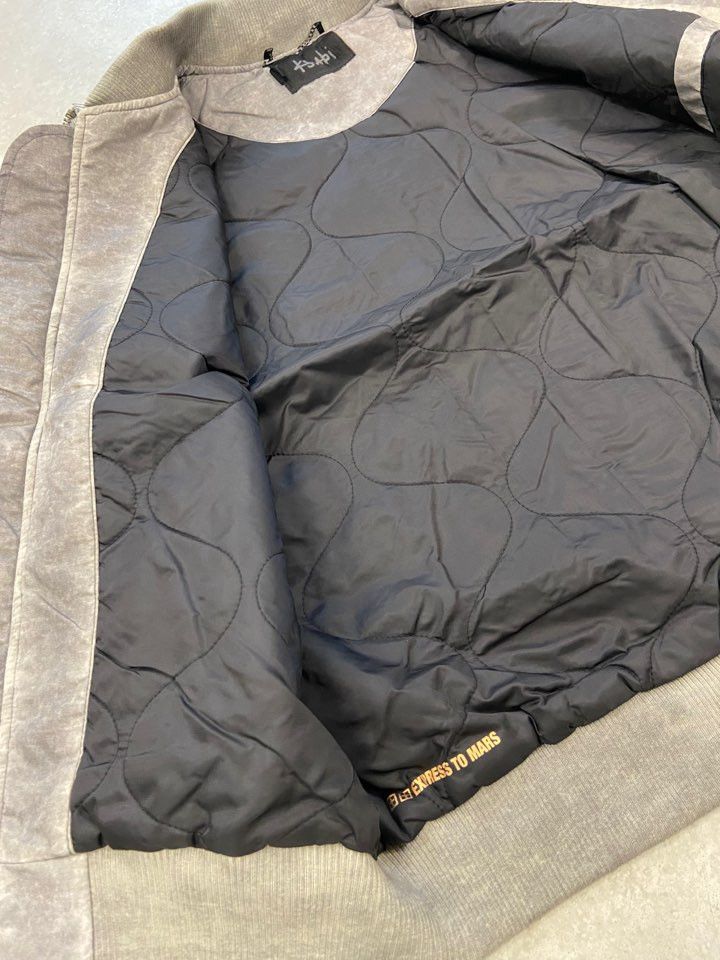 Ksubi KSUBI royalty bomber overdye coal Size US M / EU 48-50 / 2 - 9 Thumbnail
