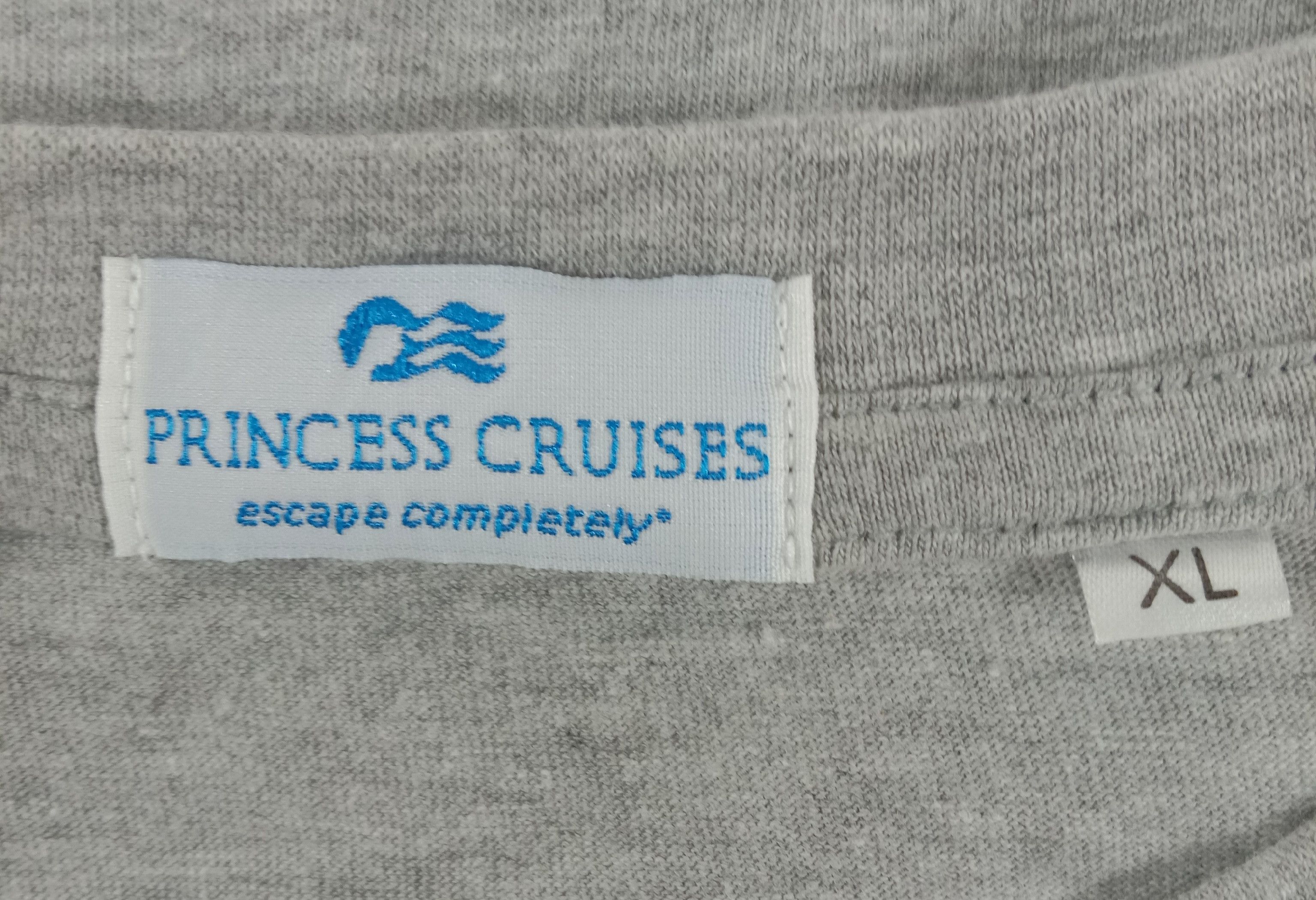 Vintage Vintage Edinburgh Scotland Princess Cruises T Shirt Size US XL / EU 56 / 4 - 6 Thumbnail
